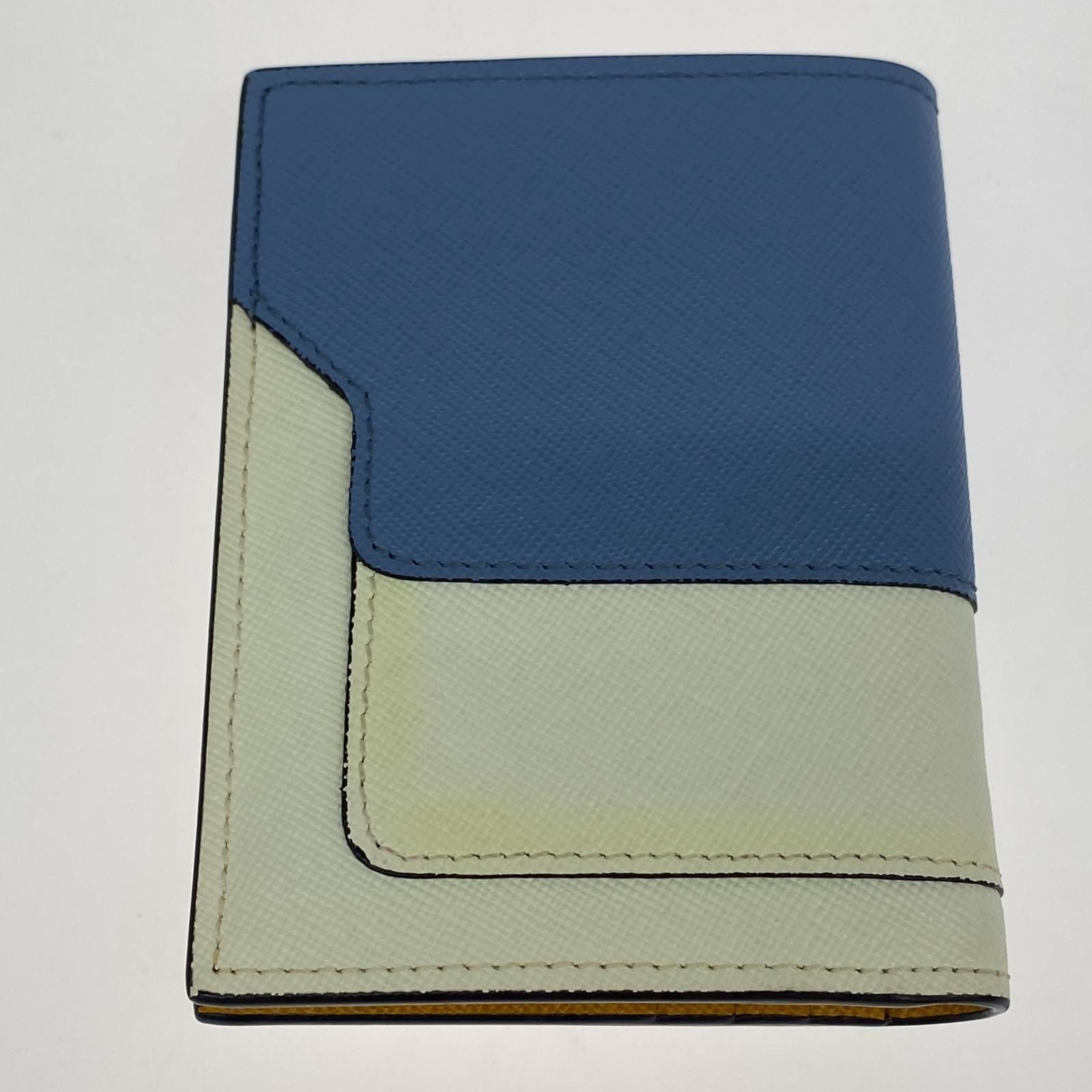 MARNI マルニ 二つ折り財布 水色