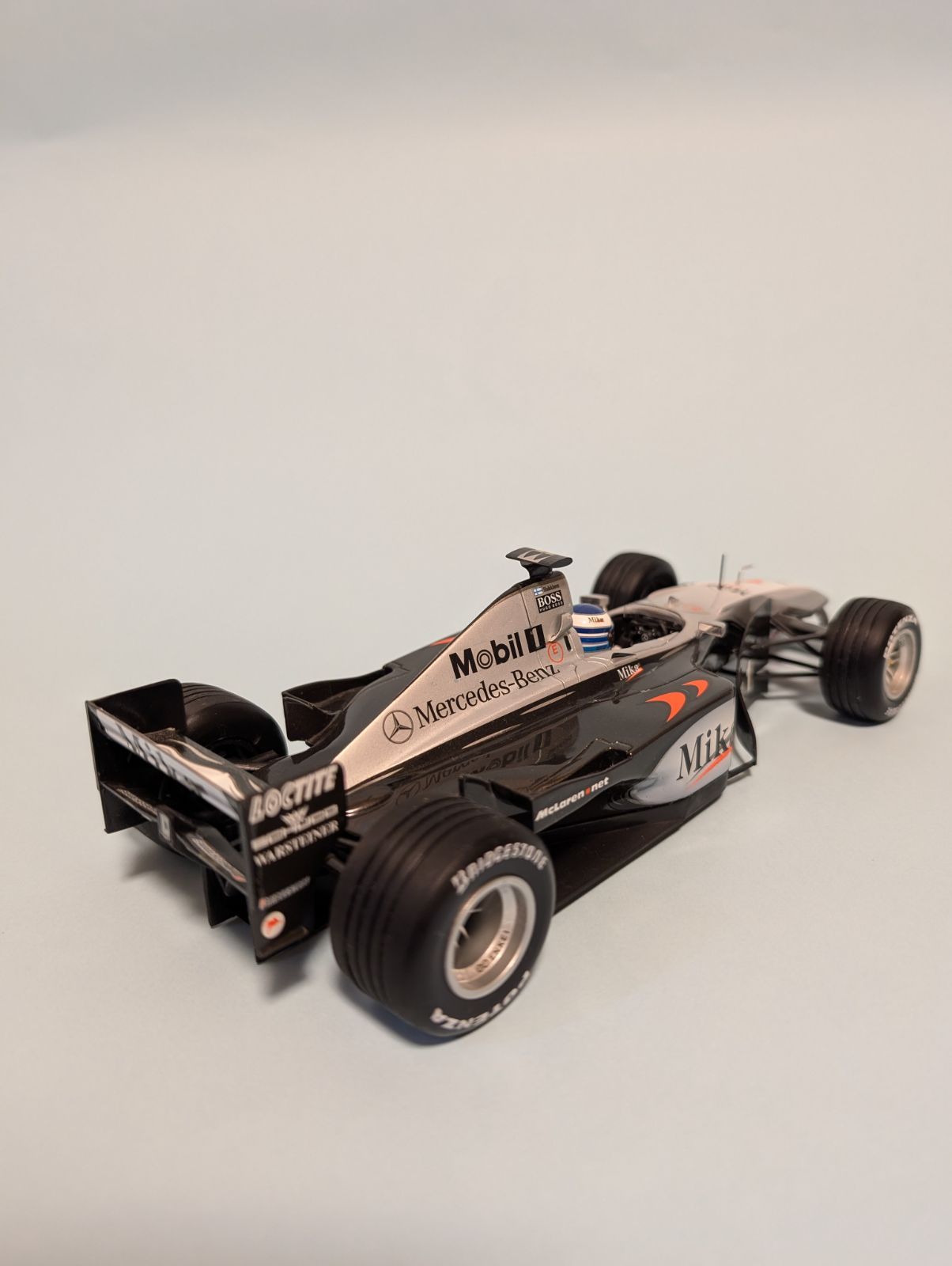 【ミニチャンプス　マクラーレン　MP4-14メルセデス　1999年1/18】 □MINICHAMPS 1/18 McLaren Mercedes MP4/14 M.Hakkinen World