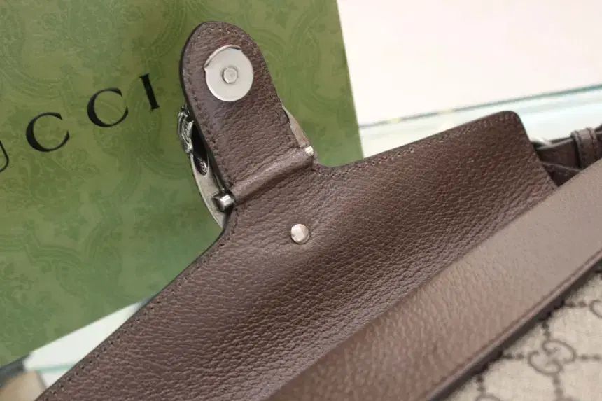GUCCI グッチ
