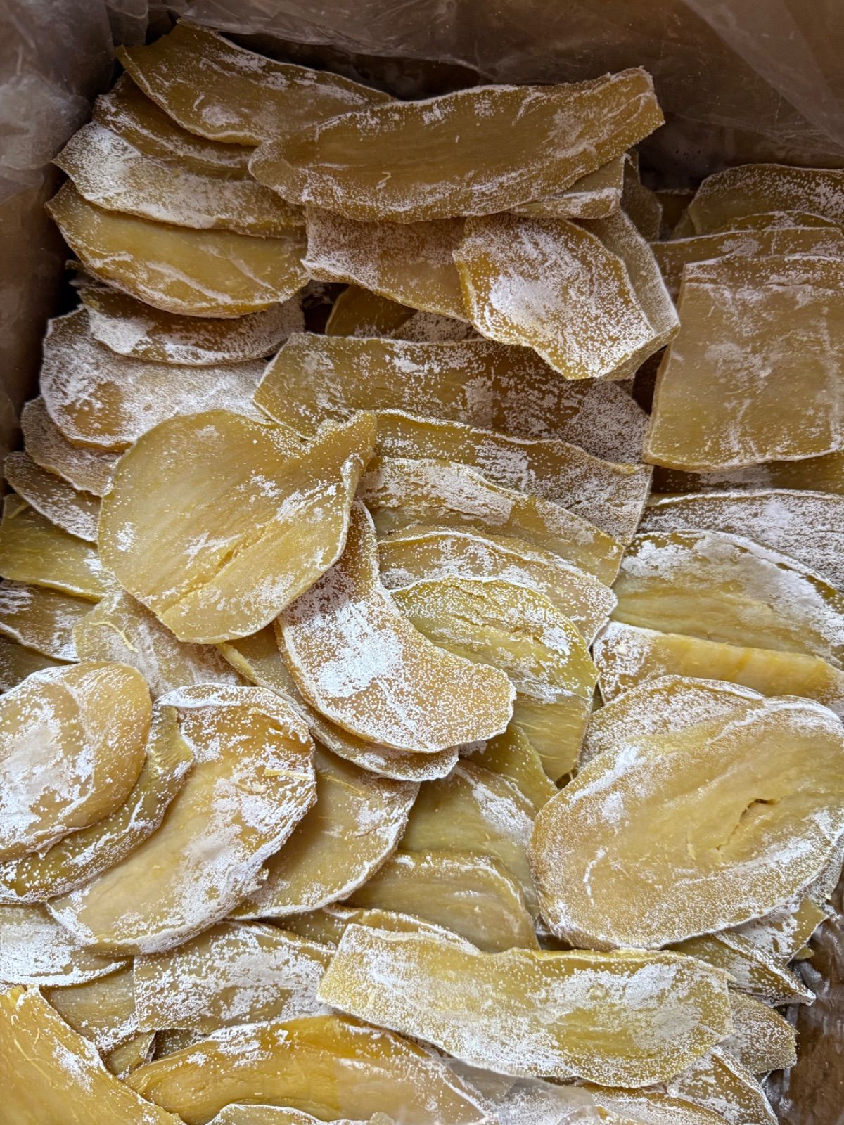 砂糖不使用❣️低カロリー❣️「フォロワー様2万人突破記念」　新物　無添加　　健康食品　　ダイエット食品　　訳あり　冷凍でも美味しい　大人気　便秘解消に役立つ　ホクホク系昔ながらの干し芋2kg＆ 甘蜜干し柿1kg 北海道＆沖縄のかたは300円の送料追加が必要！
