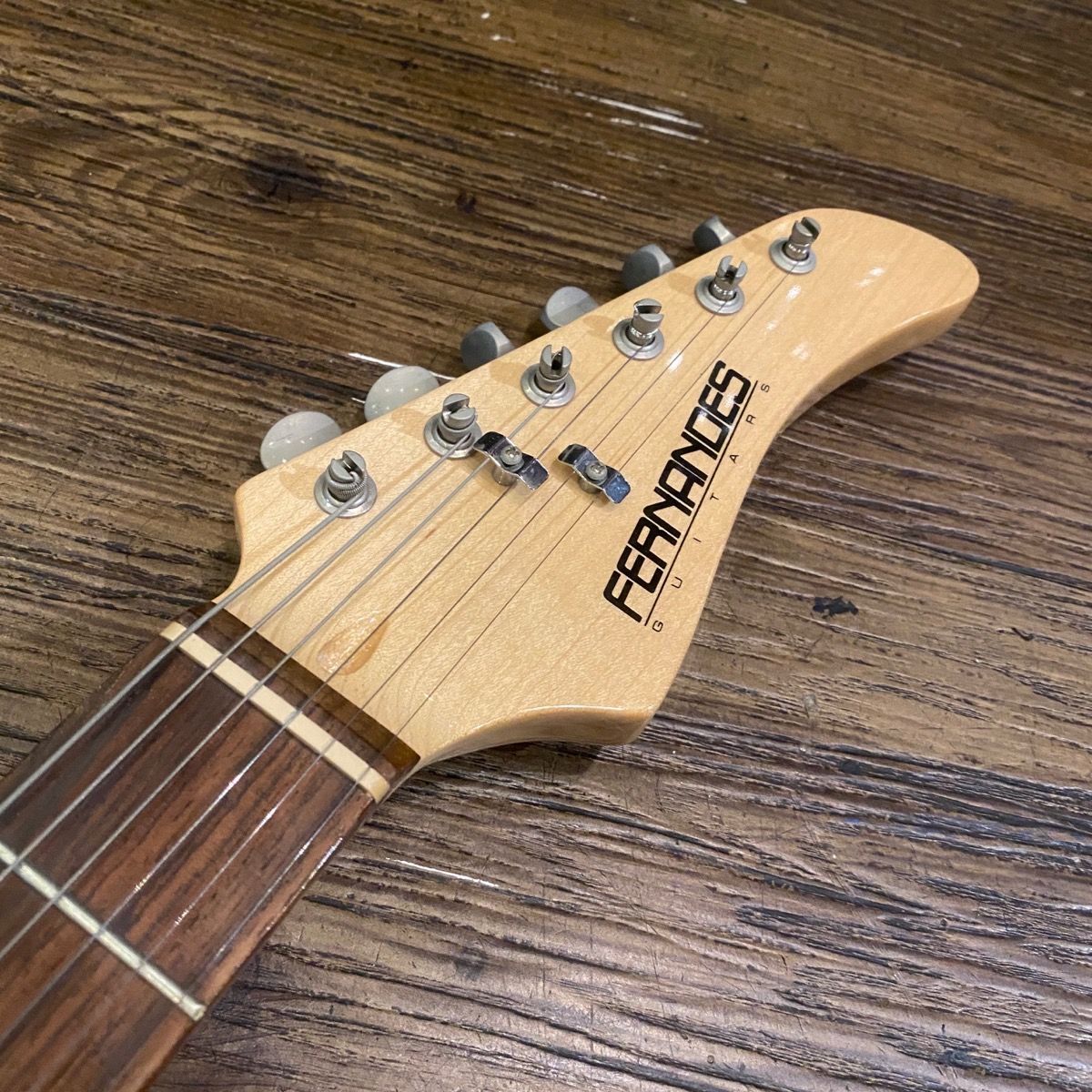 Fernandes LE-1Z エレキギター (フェルナンデス) FERNANDES LE-1Z 2013 SSH 3SB/R エレキギター(フェルナンデス