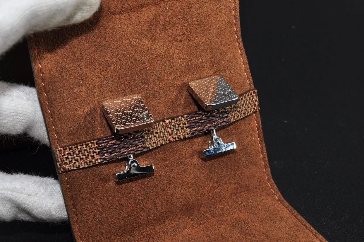 LOUIS VUITTON シルバー カフリンクス カフスボタン 楽天市場】ルイヴィトン Louis Vuitton カフスボタン ブトン