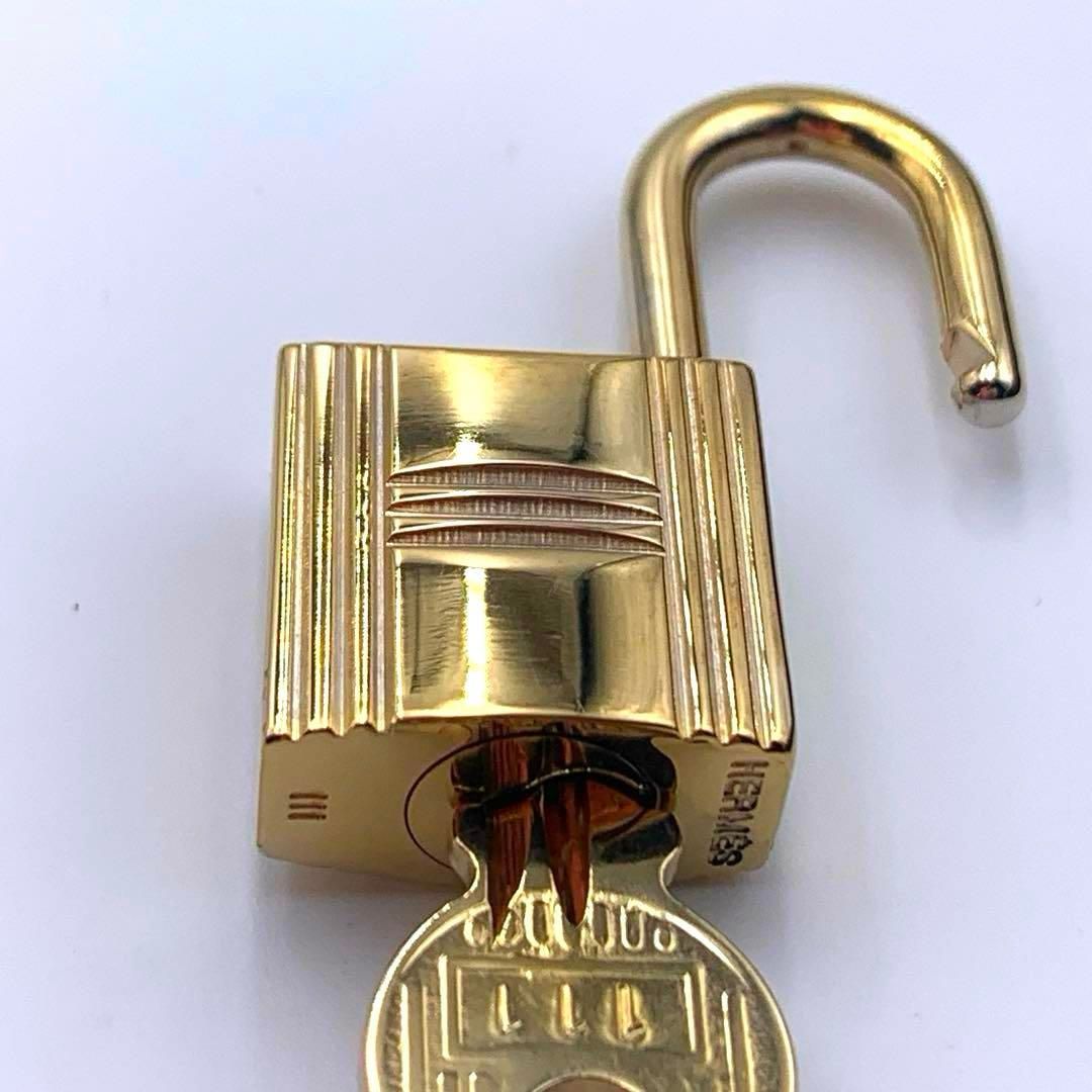 HERMES エルメス カデナ　No.111 111番　南京錠　鍵付き HERMES エルメス カデナ No.111 111番 南京錠 鍵付き - メルカリ