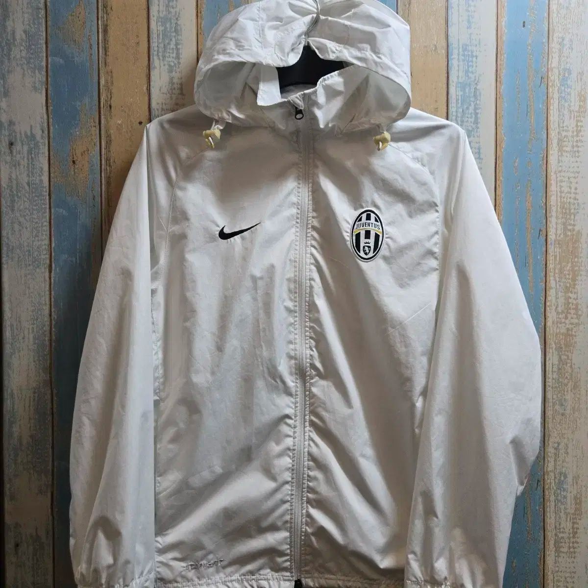 NIKE ナイキ ユヴェントスFC サッカー ウィンドブレーカー