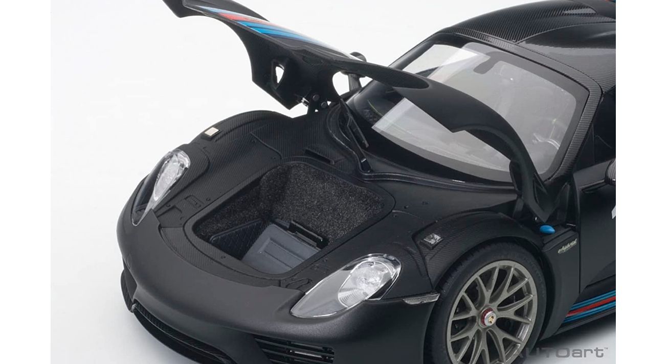 ポルシェ 918スパイダー 1/18 ブラック マルティーニ 1/18 Porsche 918 Spyder Weissach Package Black /Martini