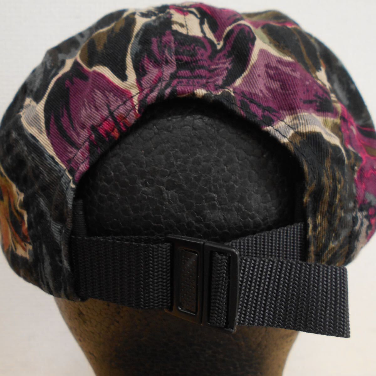 Supreme シュプリーム 17AW PAINTED FLORAL CAMP CAP 花柄
