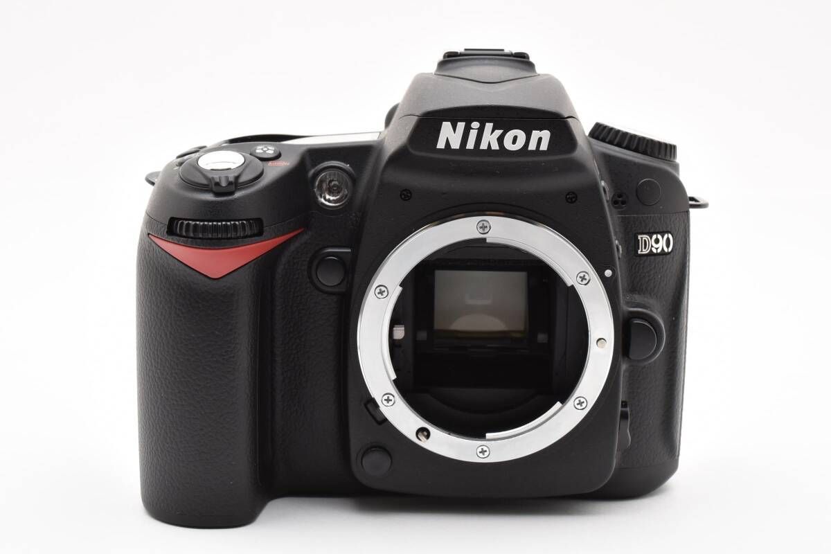 〓ジャンク（故障）品〓ニコン Nikon D90 デジタル一眼レフカメラ ☆通電はOK☆Nikon D90 ニコン デジタル一眼レフ☆2530074-8299