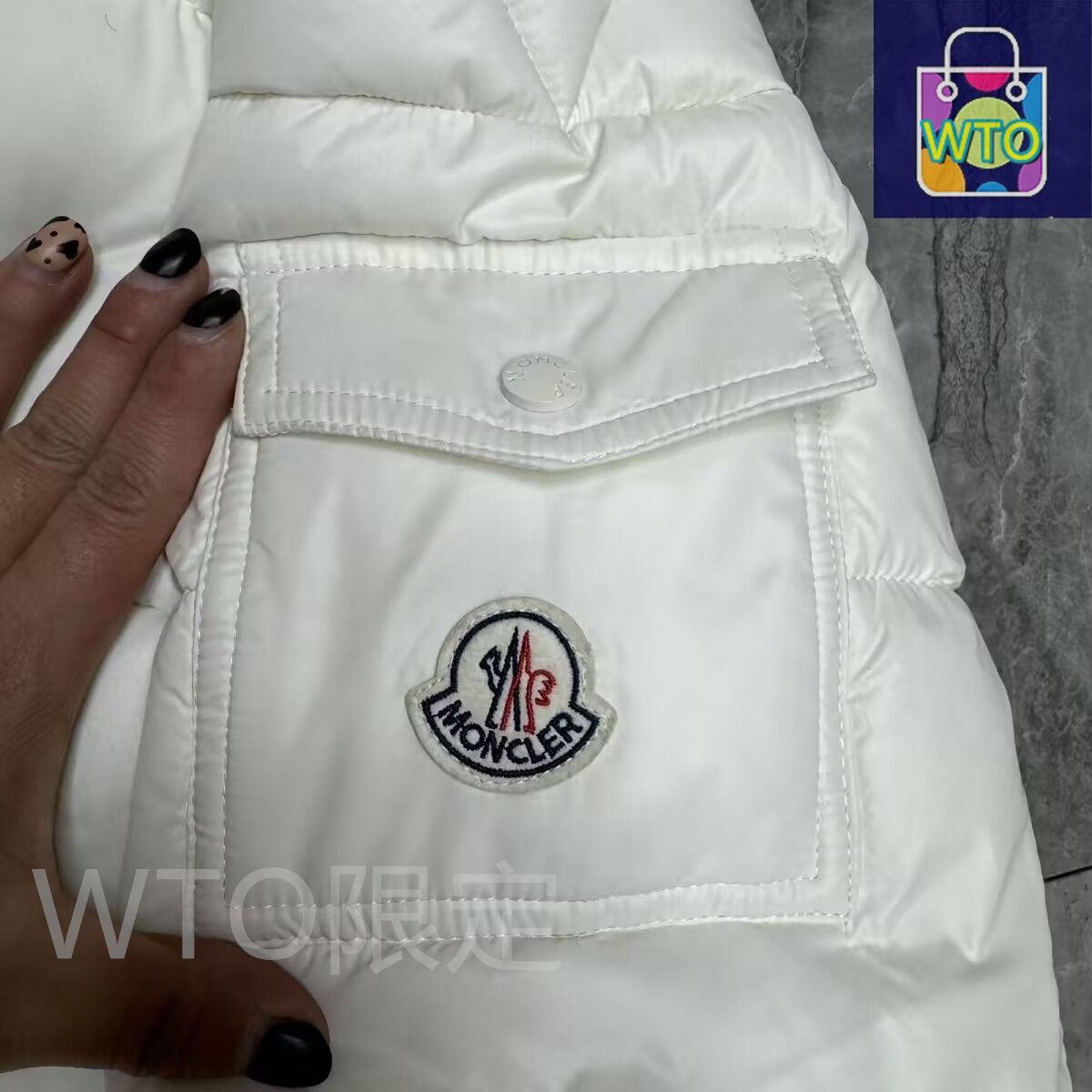 未使用 MONCLER モンクレール ダウンジャケット｜本日限定特価