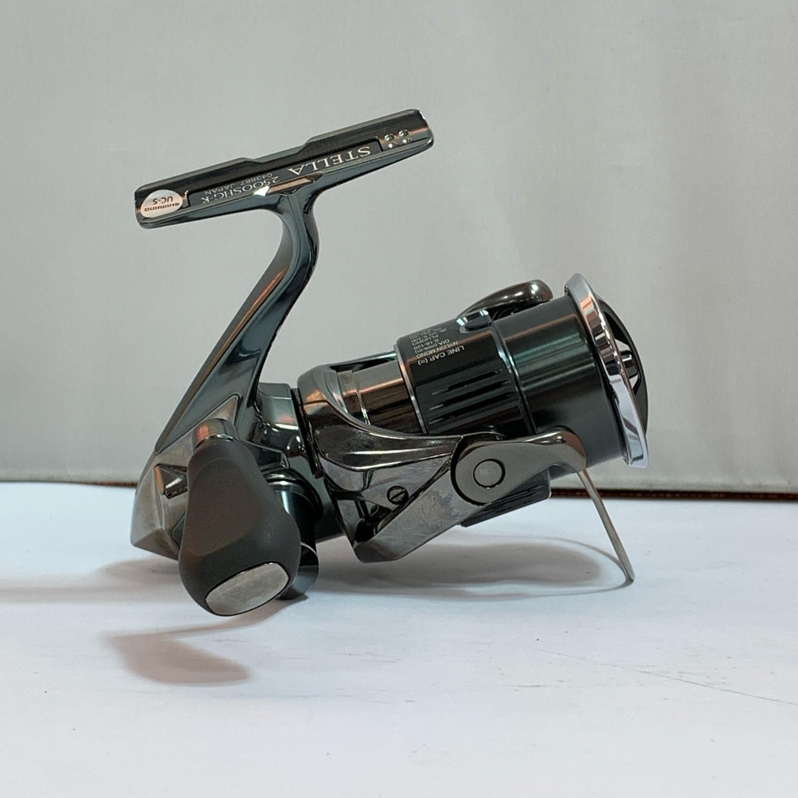 SHIMANO シマノ 22ステラ 2500SHG スピニングリール キズあり
