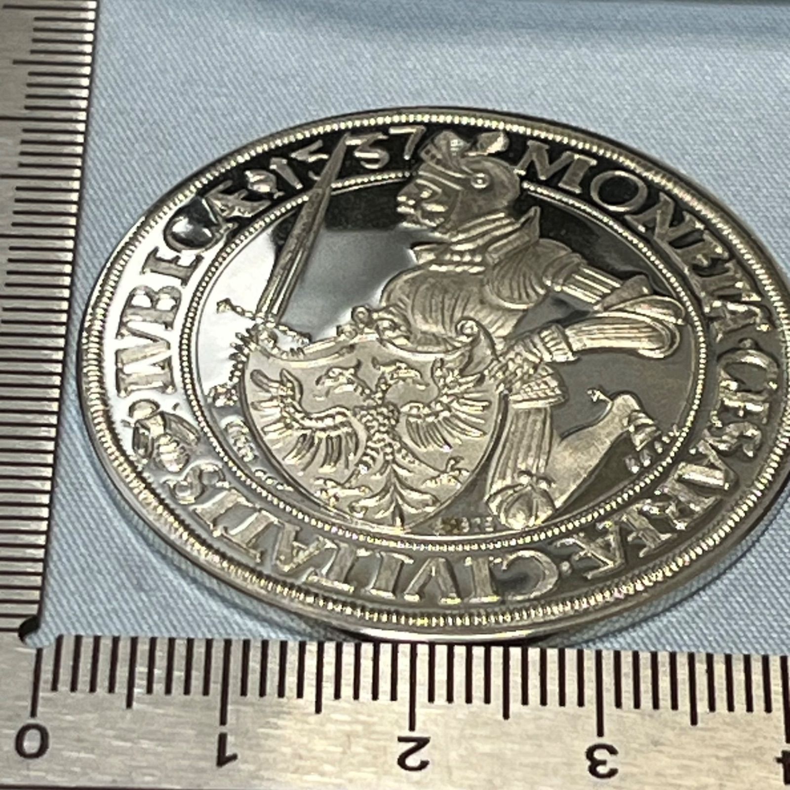 銀貨 1975年 ルーベック 1537年ターラー 再鋳 純銀1000 カール5世×騎士ターラーの豪華プルーフ 329