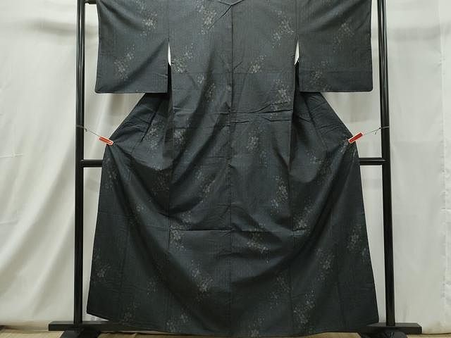 平和屋着物□本場大島紬 色紙枝花文 正絹 逸品 CAAR7363yk - メルカリ 