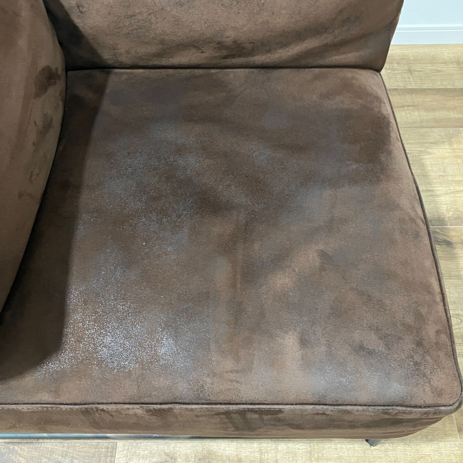 LAVAL SECTIONAL