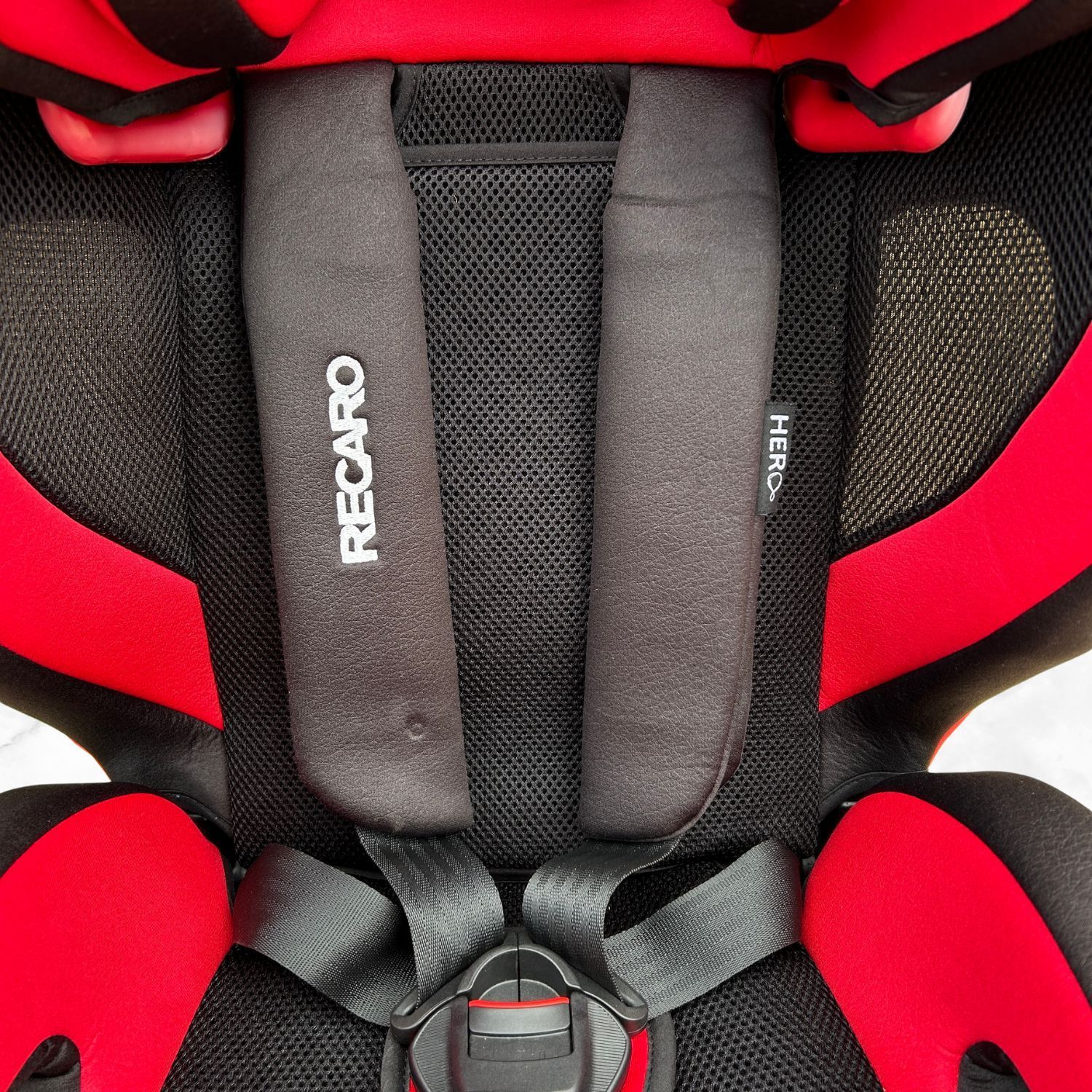 レカロ J1 select カーディナルレッド チャイルドシート 長く使える