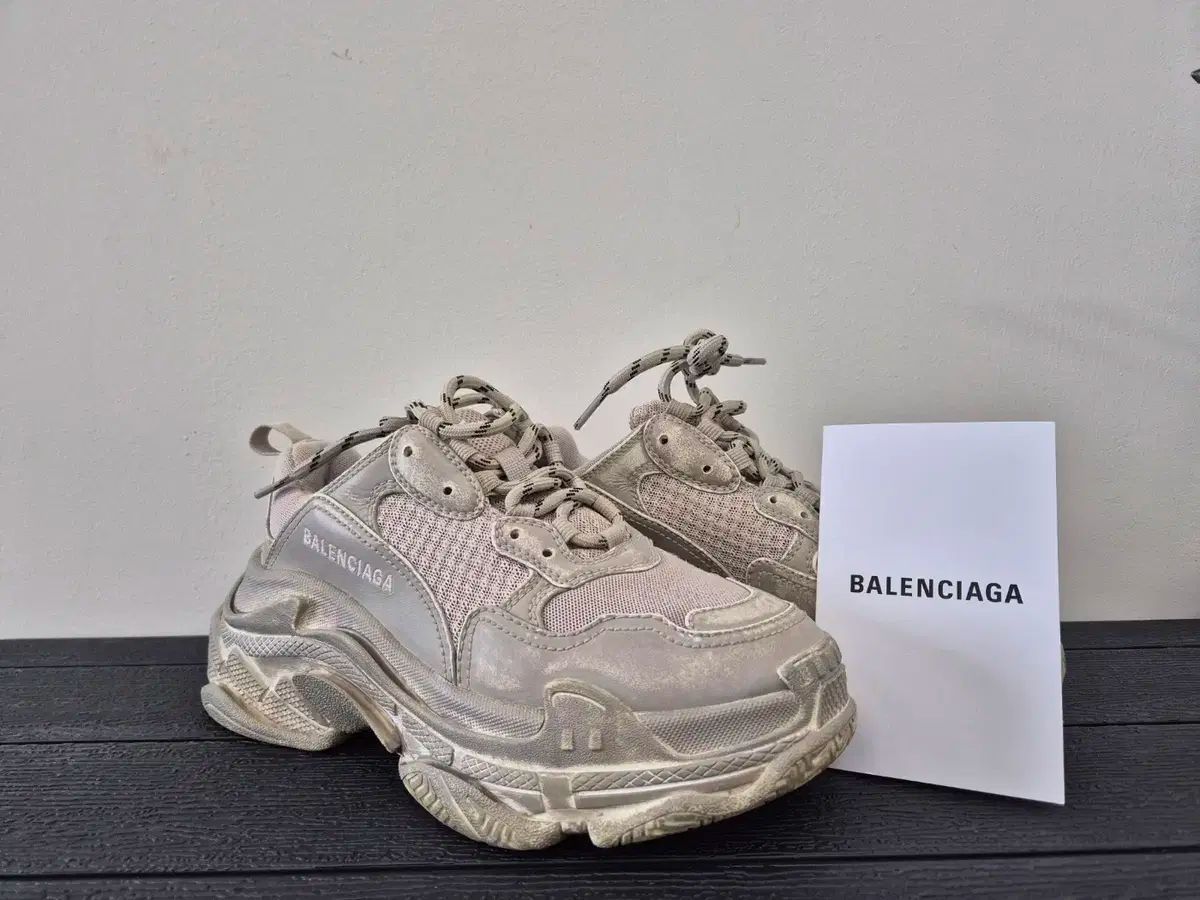BALENCIAGA(バレンシアガ) トリプル S 37 サイズ