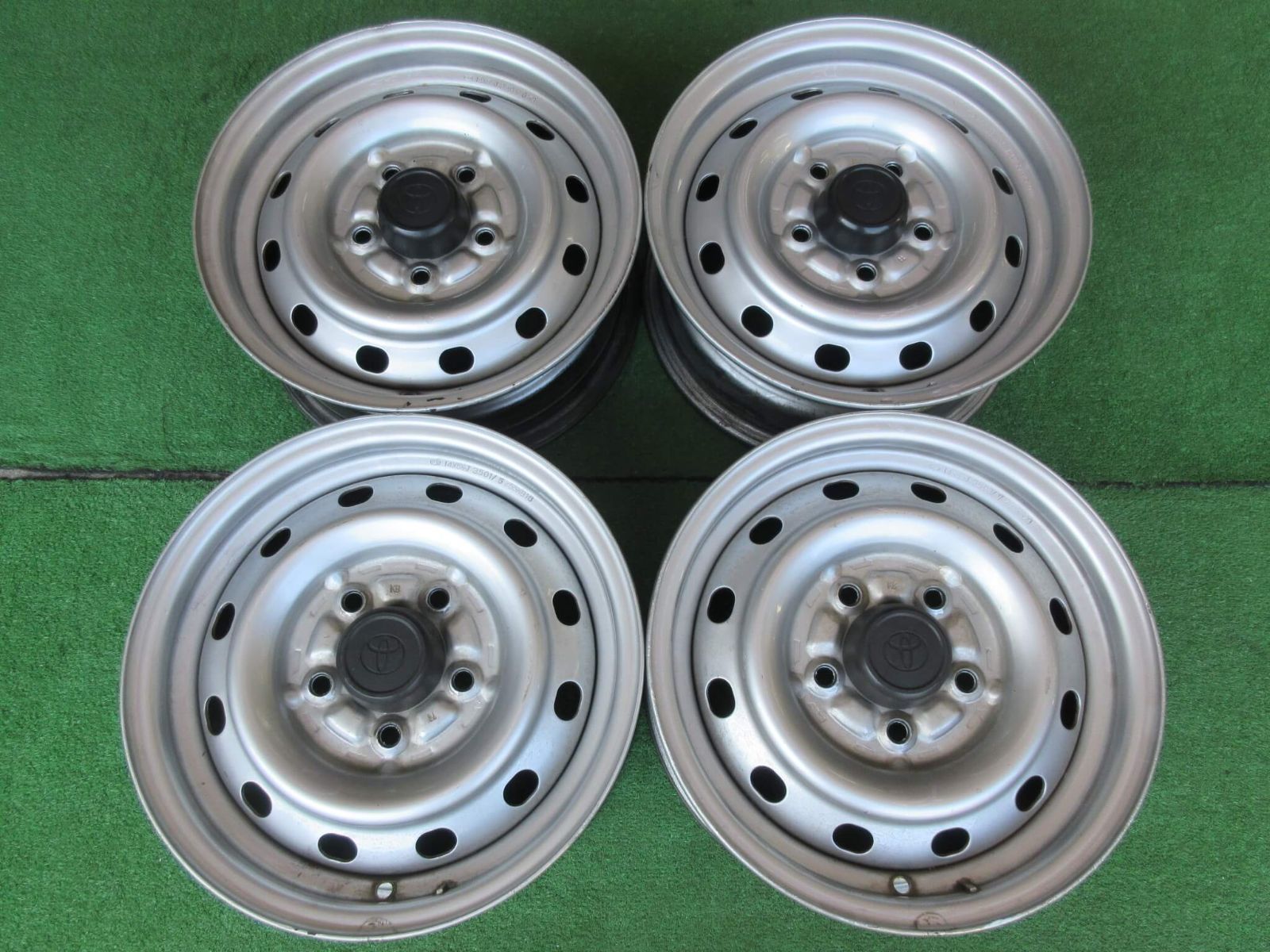 トヨタ タクシー純正スチール 5.5J-14 5H114.3 お探しの方是非いかがですか