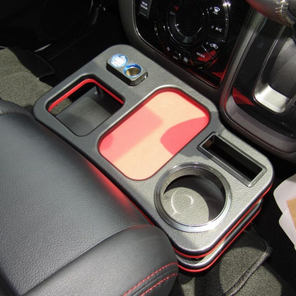 サッパリした レザー調 エレガントレッド USB充電付 マルチドリンクホルダー フロント用 キャラバン NV350 前期 後期 センタードリンクホルダー 受注生産品納期3week