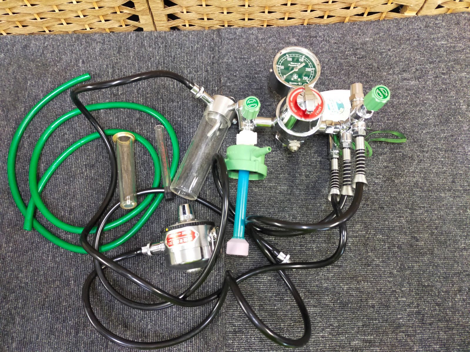 F01-20250913-54 Automatic Resuscitator S-300 人工蘇生器 酸素蘇生装置 新鋭工業 三幸製作所 ヴィンテージ 医療