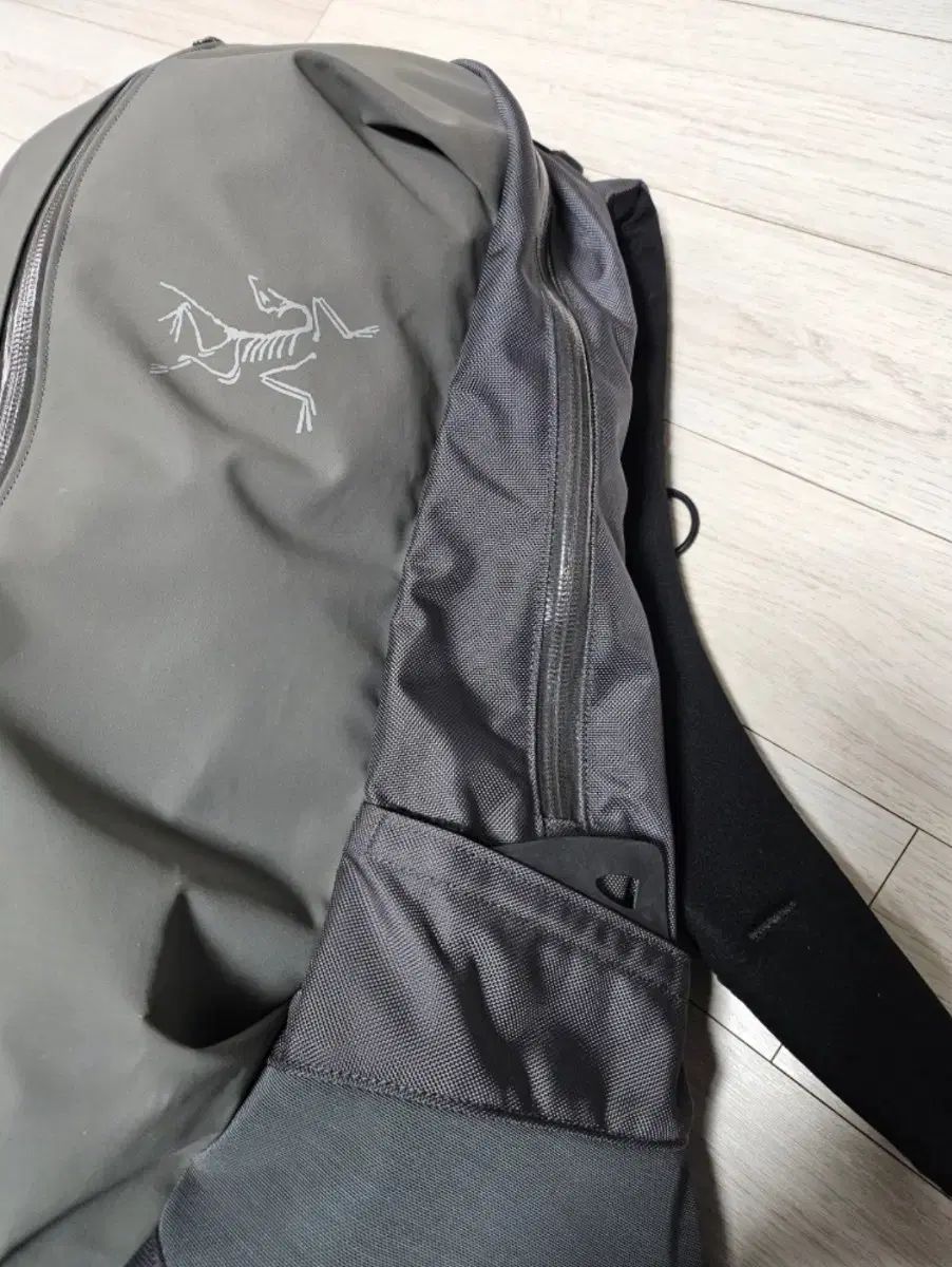 販売