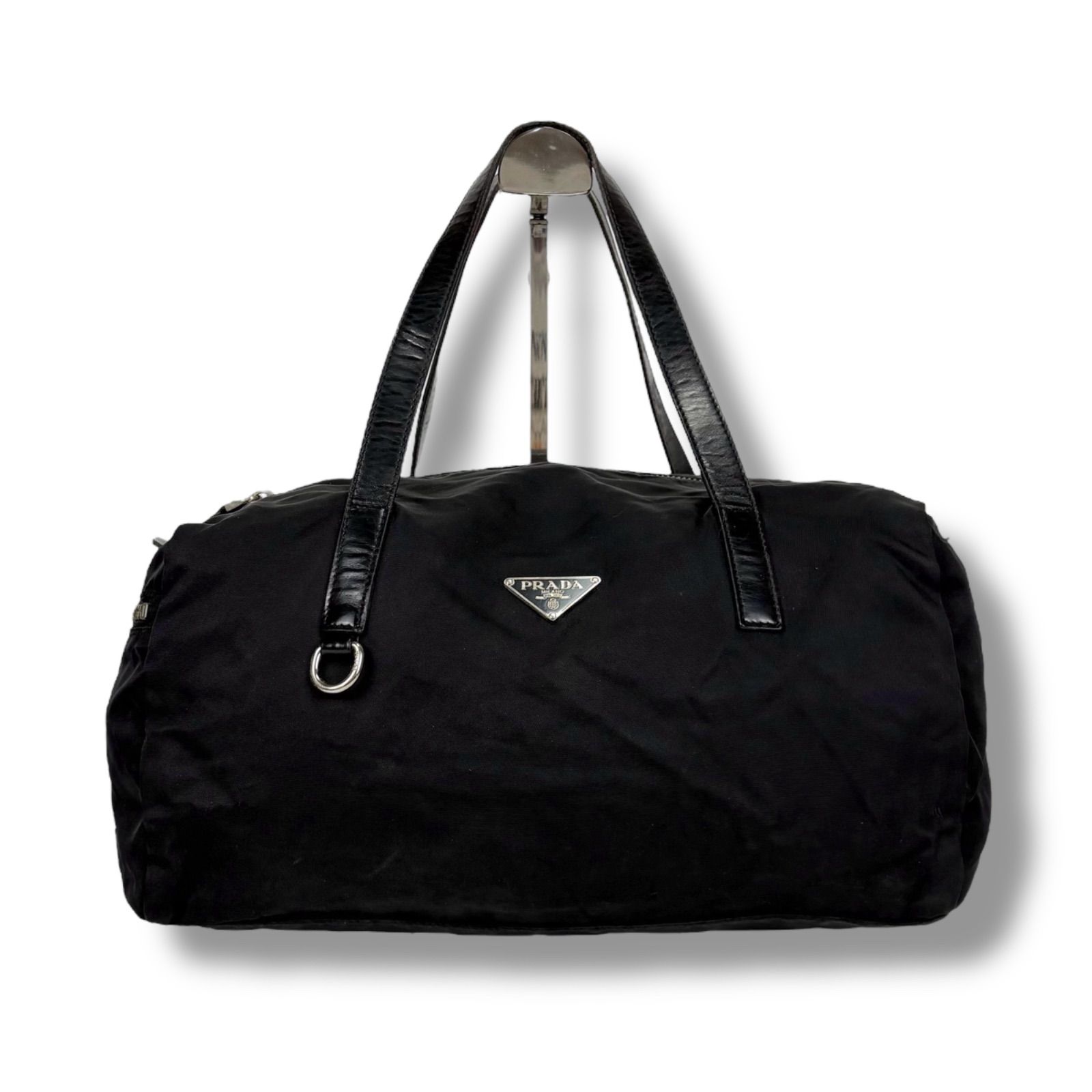 人気モデル✨ PRADA ショルダーバッグ カメラ ナイロン トライアングル 黒 プラダ ショルダーバッグ リナイロン トライアングルロゴ