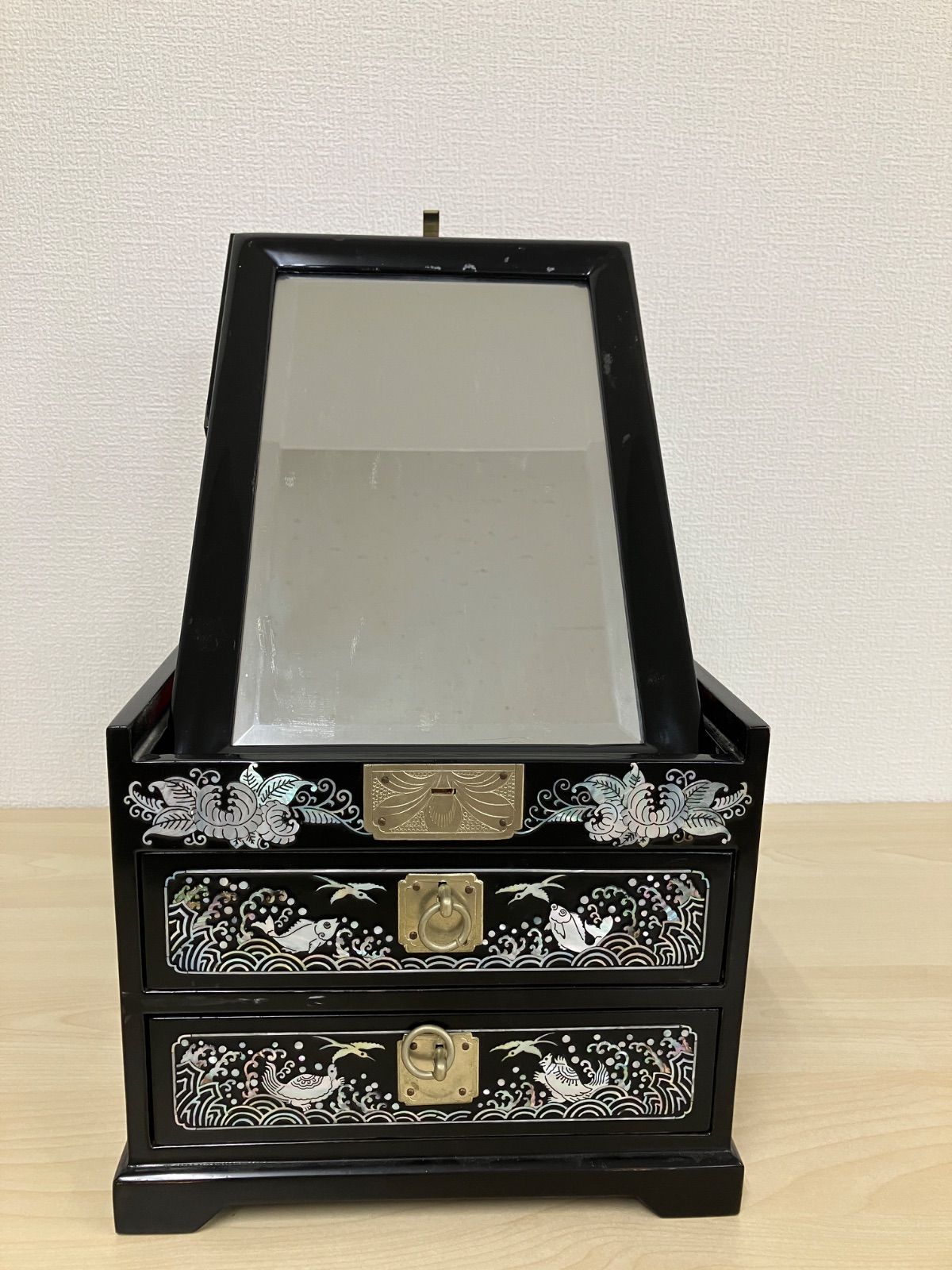 韓国螺鈿 ジュエリーボックス 宝石箱 カギ付き 螺鈿細工 小物入れ : 極