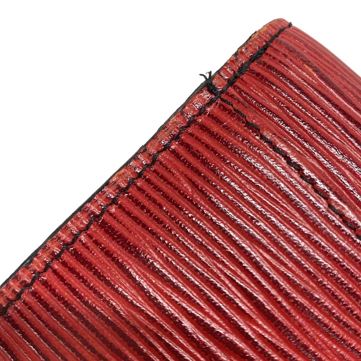 LOUIS VUITTON ルイヴィトン クラッチバッグ エピ モンテーニュ カスティリアンレッド レザー DECORATOM_COM_BR