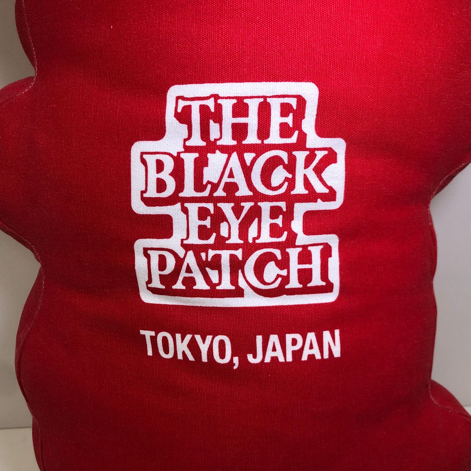 07m0759 BLACK EYE PATCH ブラックアイパッチ クッション 取扱注意 ...