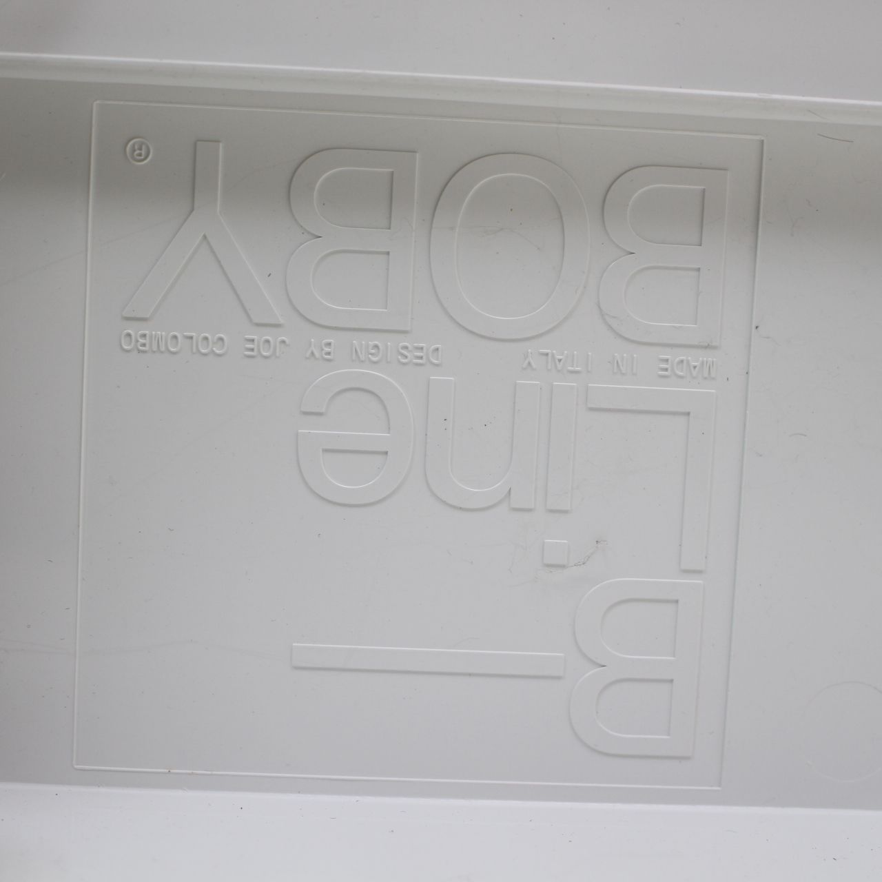 WHITE アクリルプレート付き