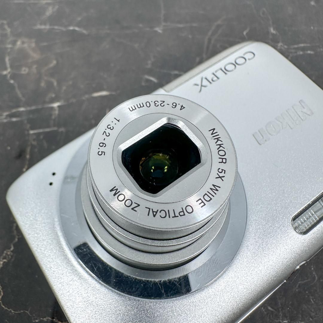 美品】Nikon COOLPIX A100 シルバー ニコン クールピクス