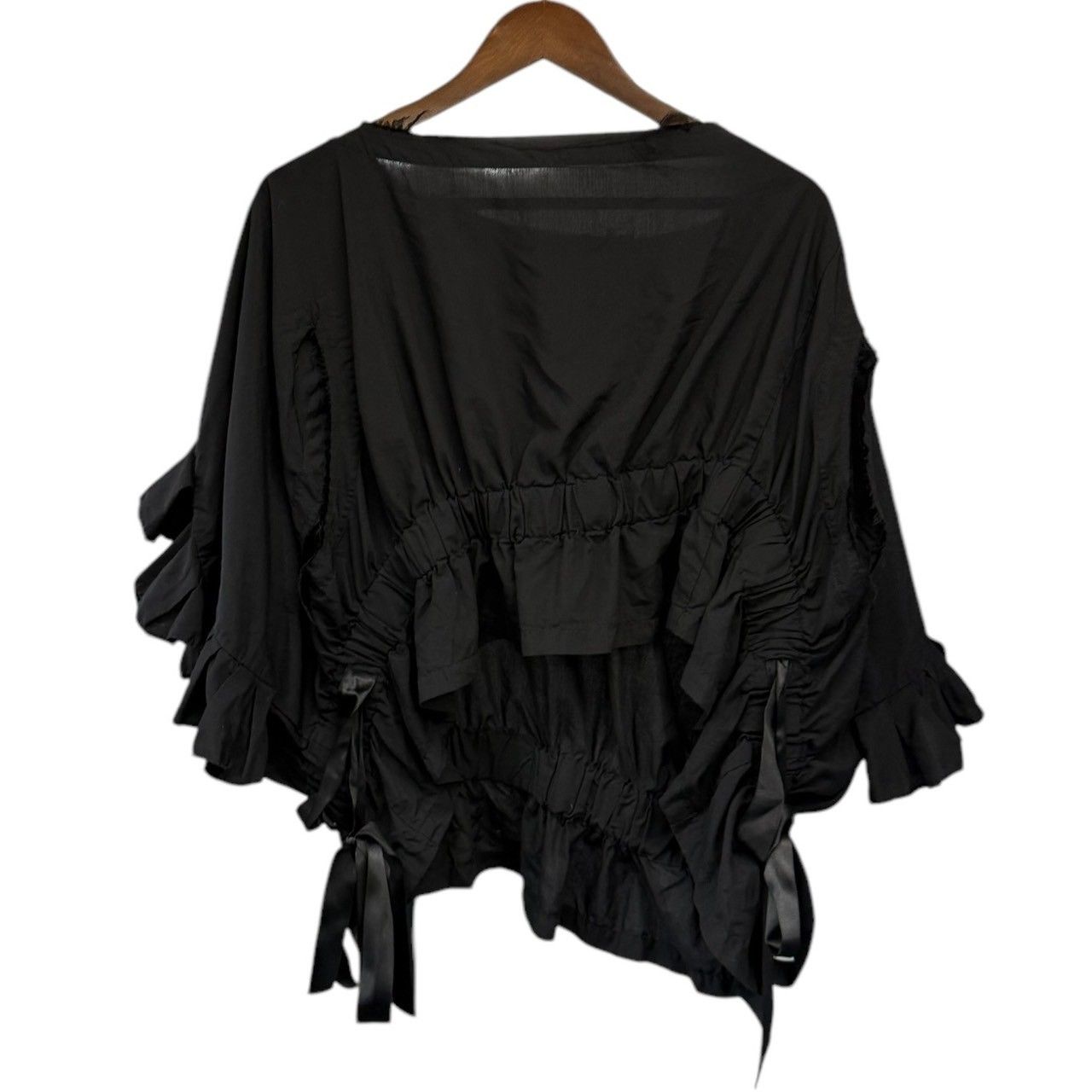 COMME des GARCONS コムデギャルソン 18SS サイドリボンカッティングデザインブラウス シャツ ポンチョ GA-B018 GA-B018 13909