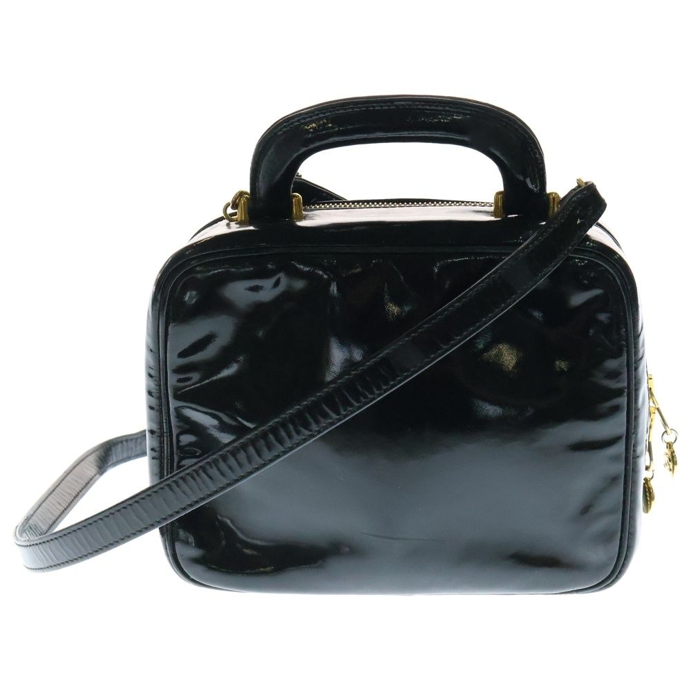CHANEL シャネル エナメル パニティバッグ 中古・古着通販】CHANEL (シャネル) ココマークエナメルバニティ