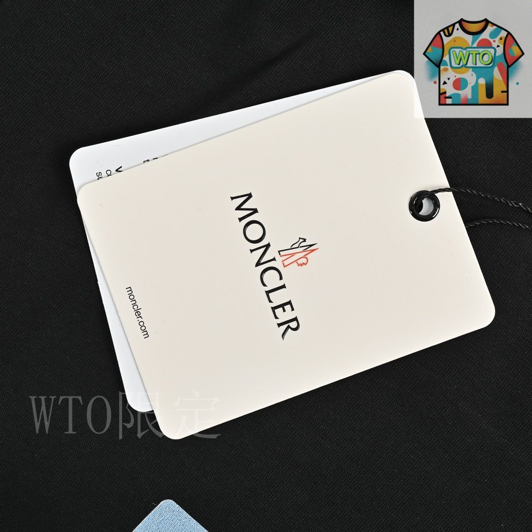 【関税/送料無料】MONCLER*ロゴディテール スリーブ フーディ モンクレール MONCLER パーカー フーディー ブラック メンズ