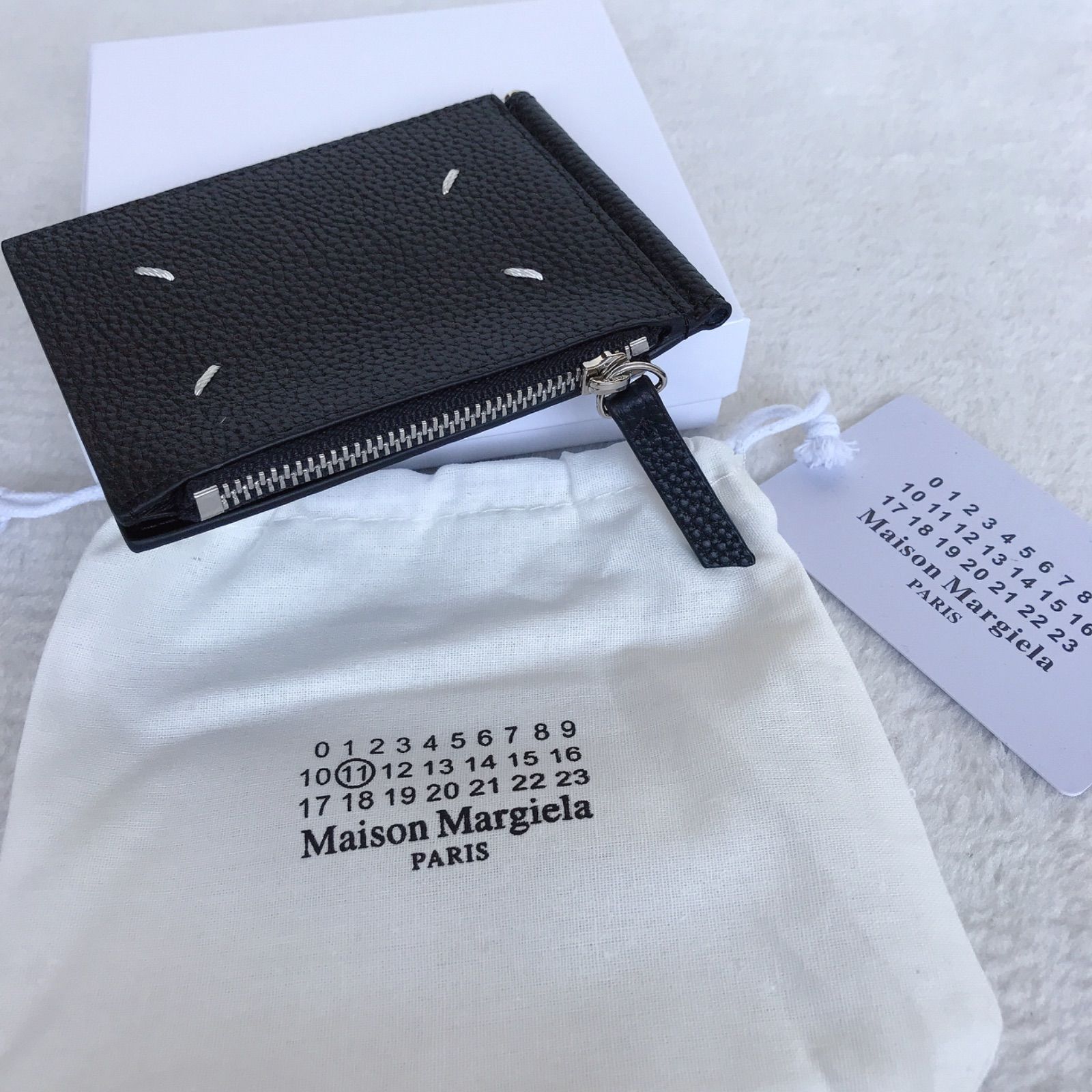 新品Maison Margiela ブラック 革の財布 メゾンマルジェラ - メルカリ