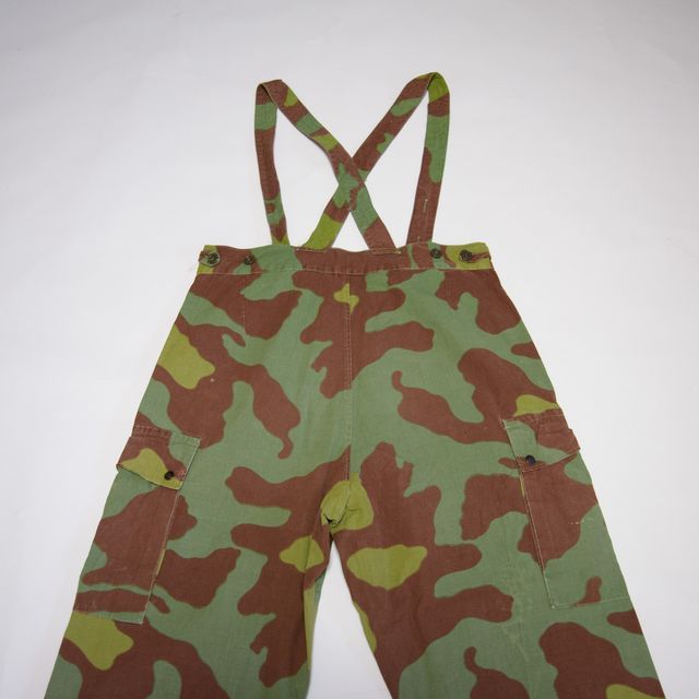 60s イタリア軍 実物 カーゴパンツ サスペンダー サンマルコカモ 緑 