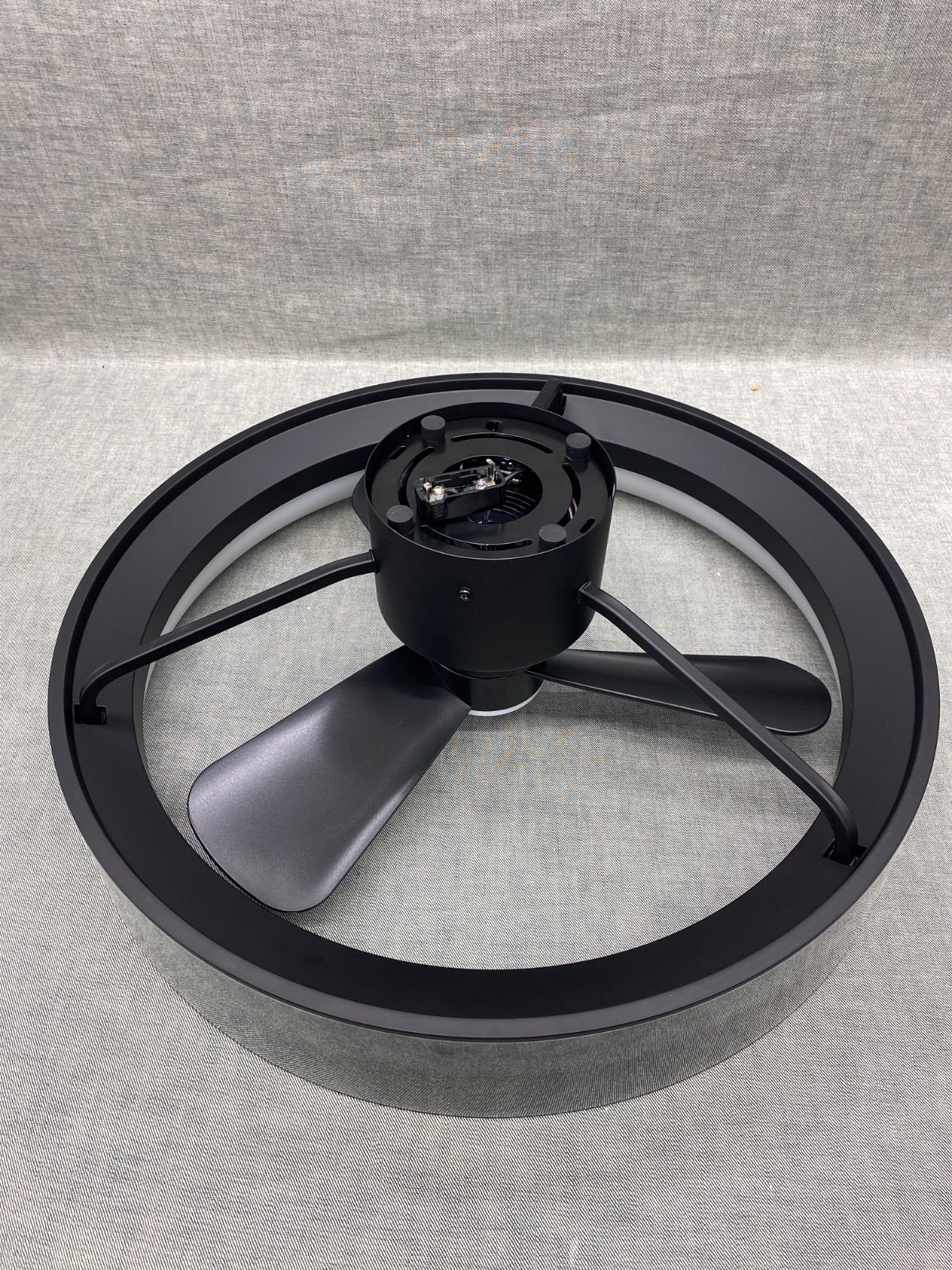 U AY25091201 ≪品≫ARTIKA ファンデリア Austin 割引 (オースティン