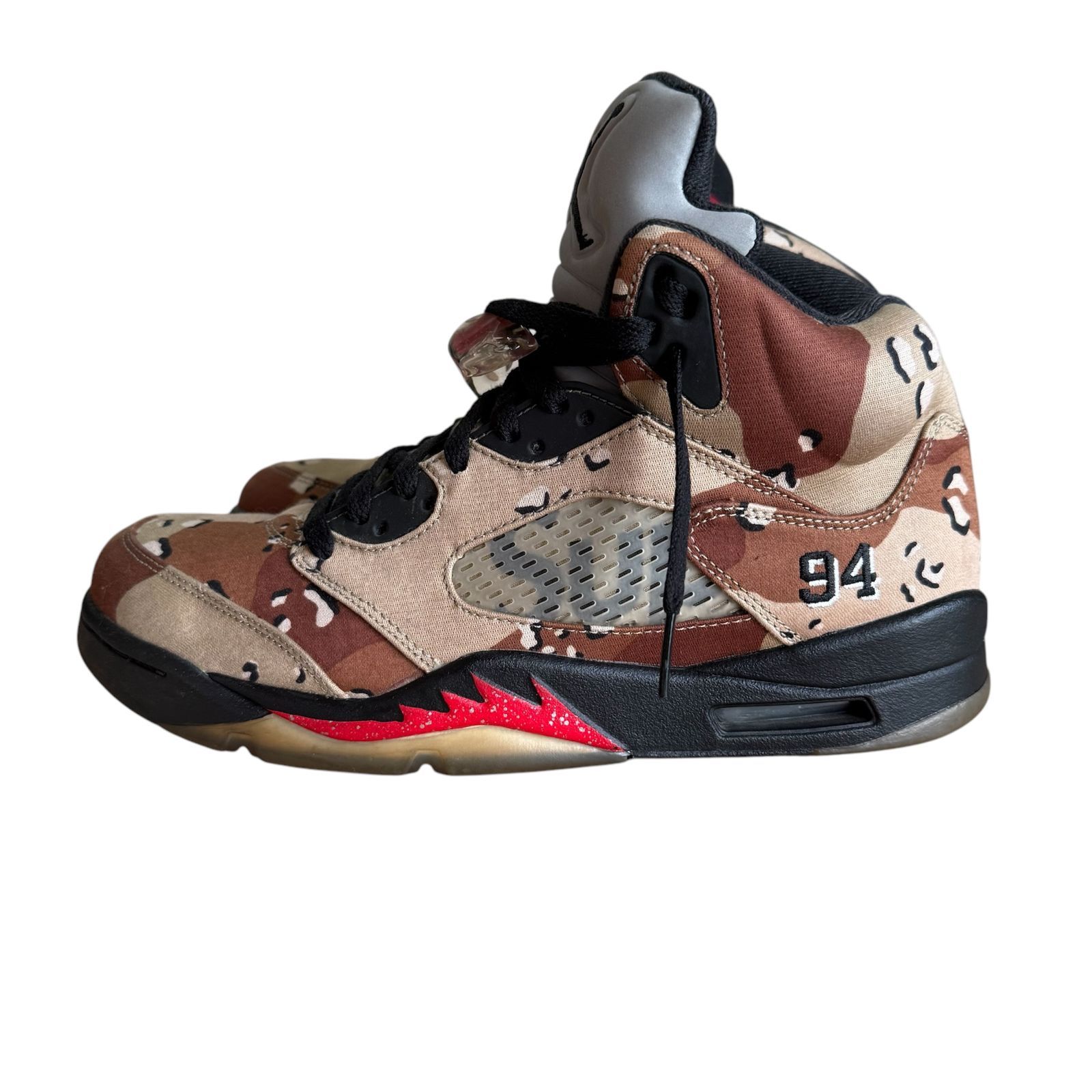 Supreme × Nike Air Jordan 5 Retro 