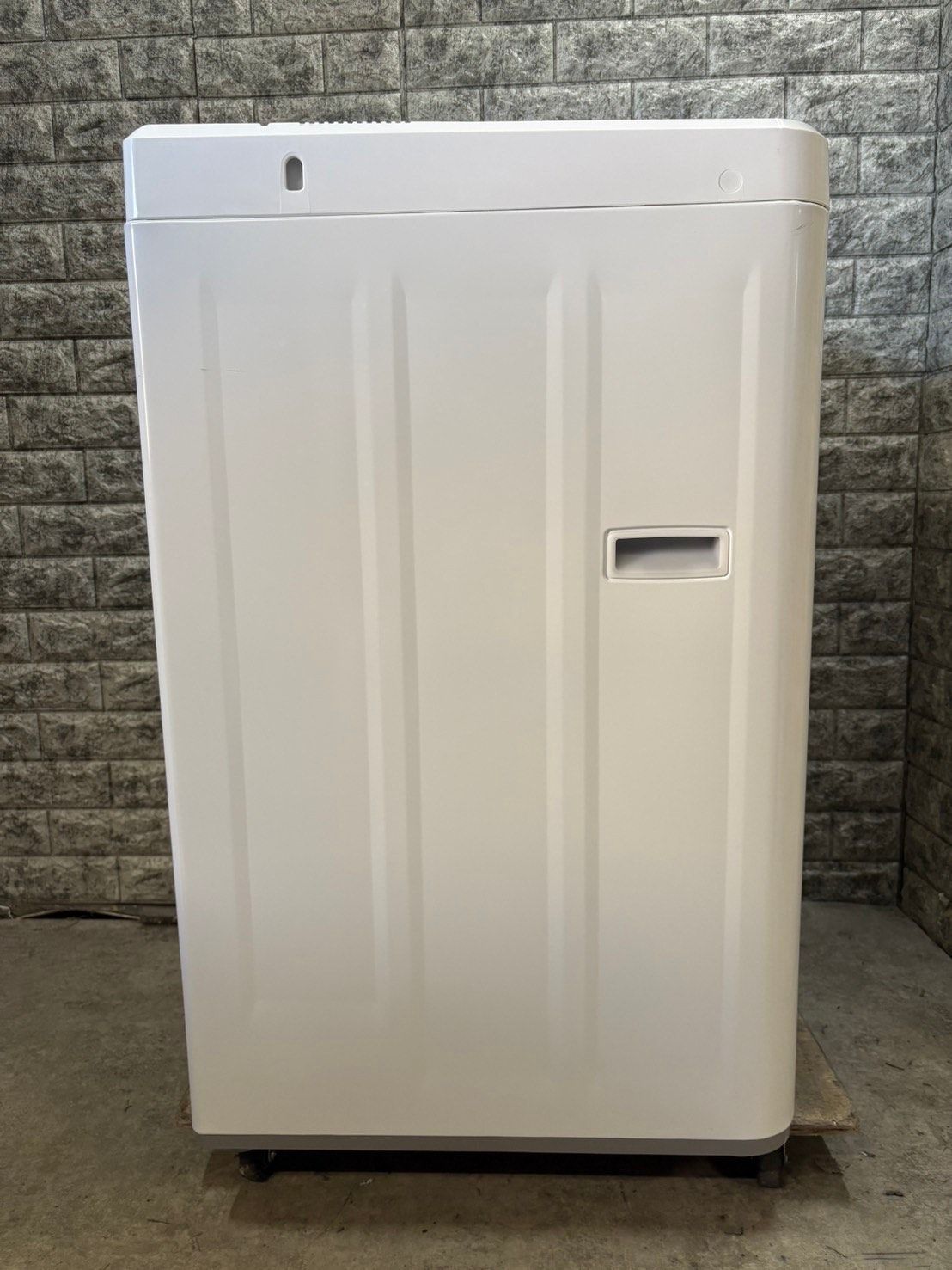 美品 高年式】大阪送料無料☆3か月保障付き☆洗濯機☆2024年☆DIQUA 