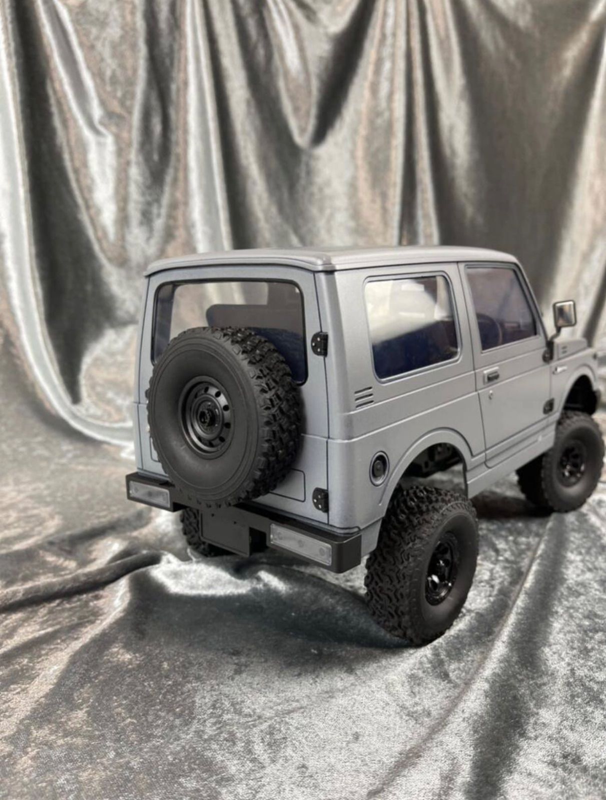 175 WPL C74 1/10 ジムニー用 スペアタイヤキャリア タイヤホイール 