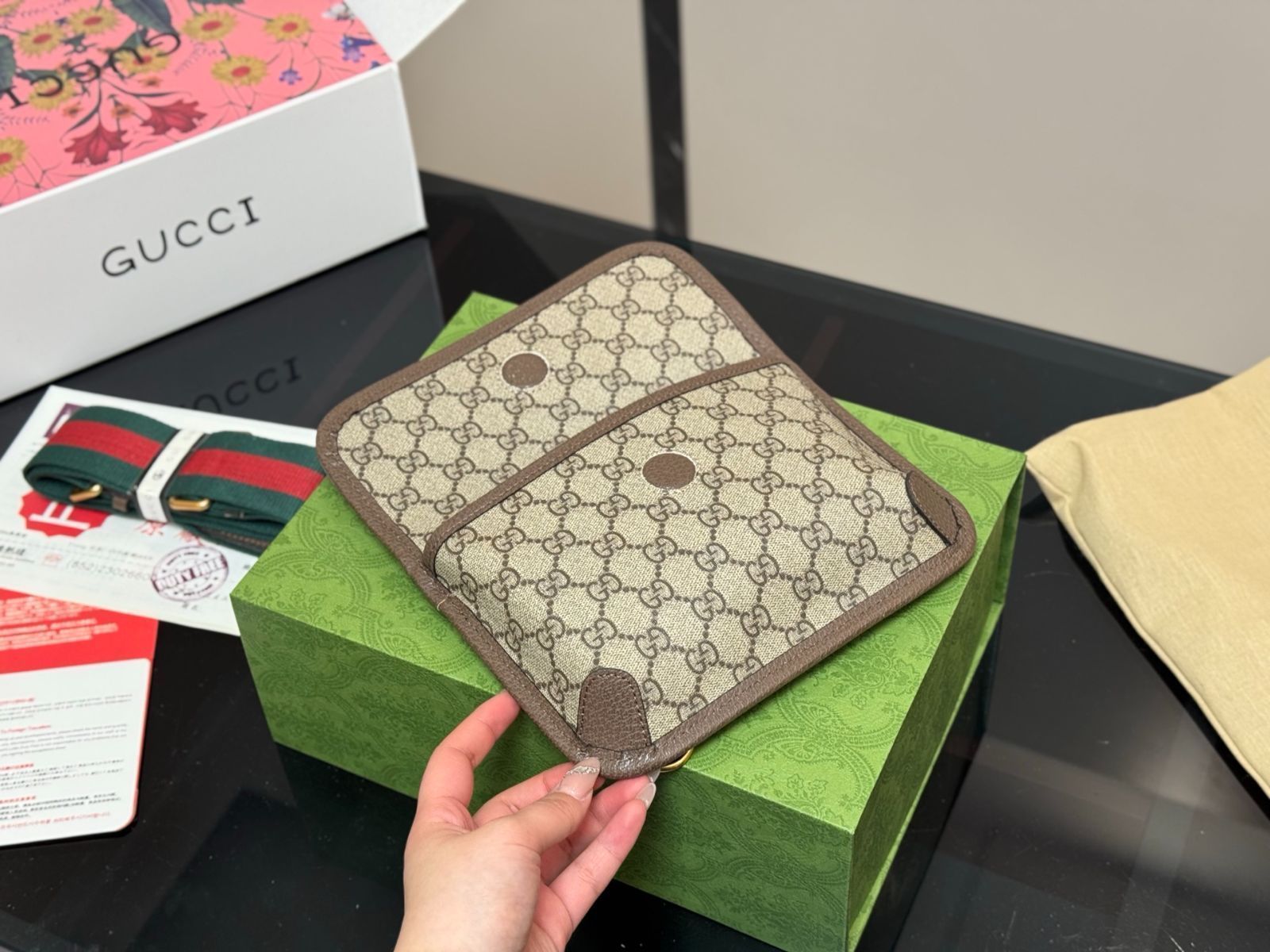 今日特価】Gucci Tiger Head Waist Bag | グッチ タイガーヘッド