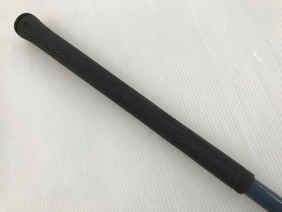 BLACK |