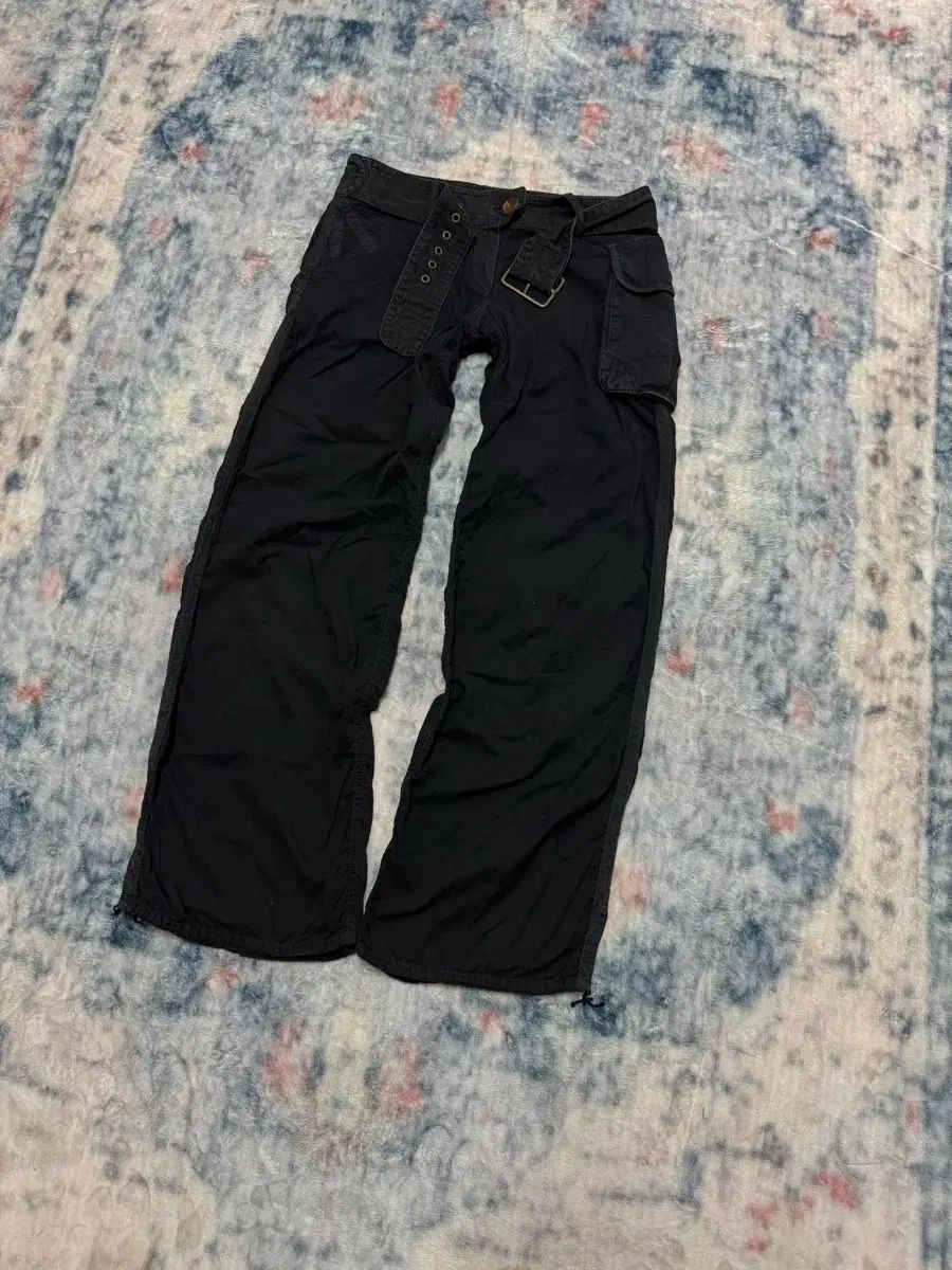 Share spirit type a ー 9 cargo pants