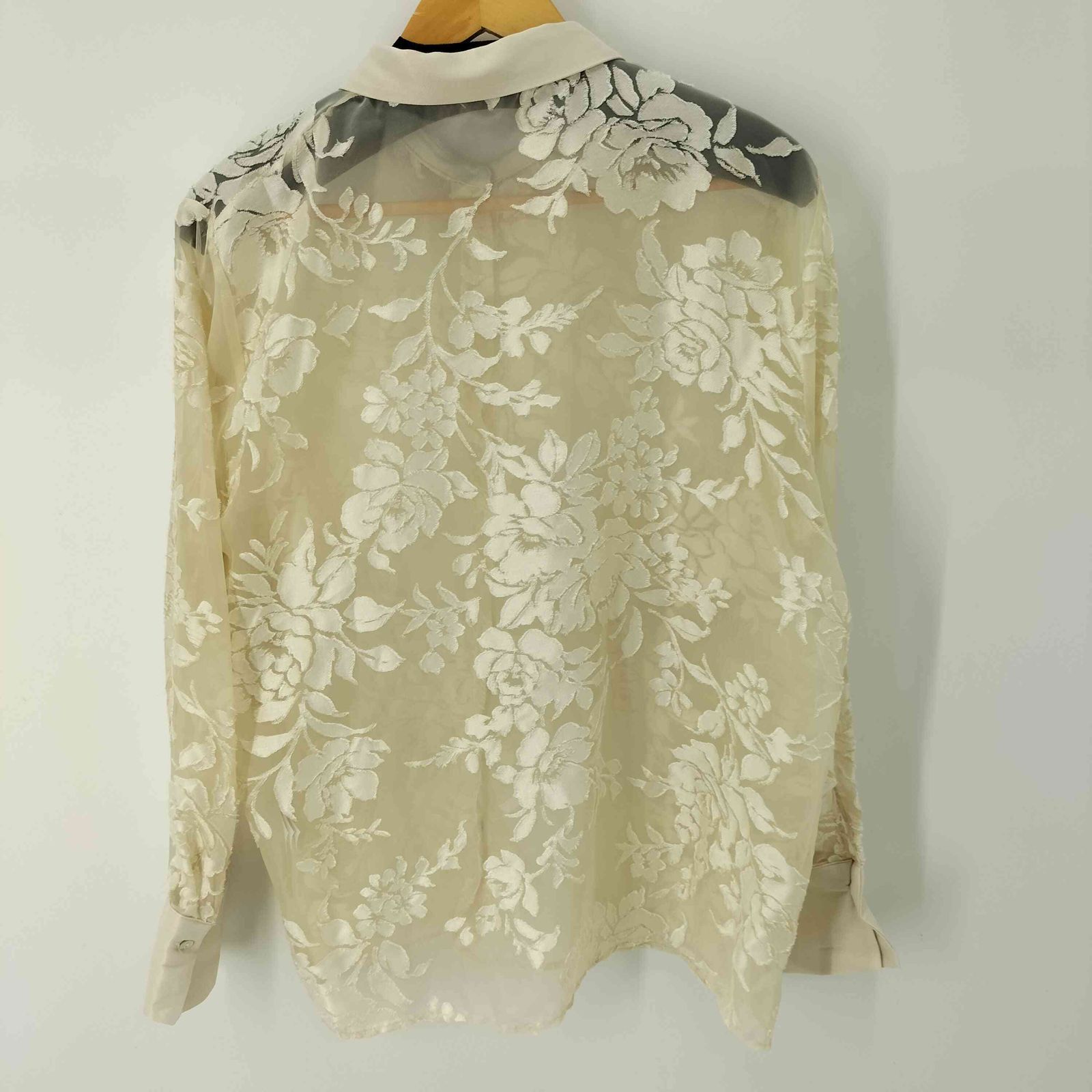 ザラ ZARA コントラストベルベット セミシースルーシャツ ザラ ZARA コントラストベルベット セミシースルーシャツ
