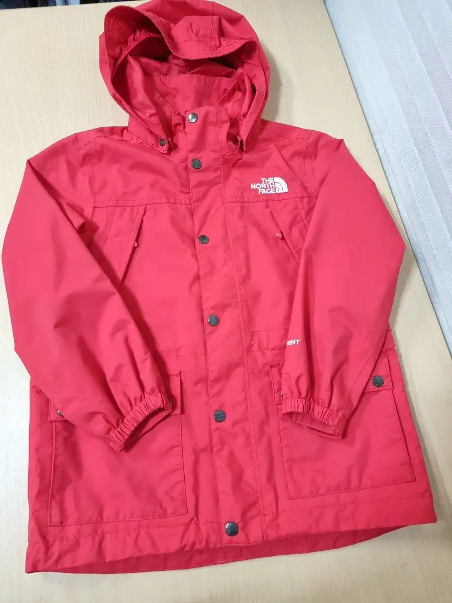 THE NORTHFACE★キッズ★120★ウィンドブレーカー（アトラスサンド） THE NORTHFACE☆キッズ☆120☆ウィンドブレーカー（アトラス