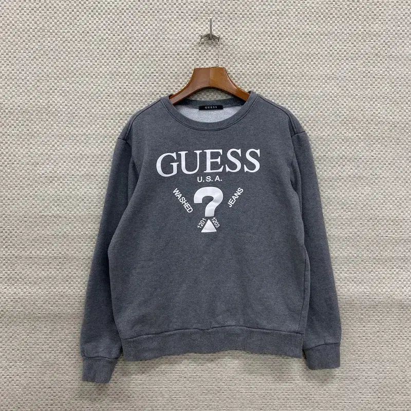【雷市場（ポンジャン）商品韓国直送】 GUESS(ゲス) カジュアル グレー 裏起毛 スウェットシャツ パーカー 95 K06996