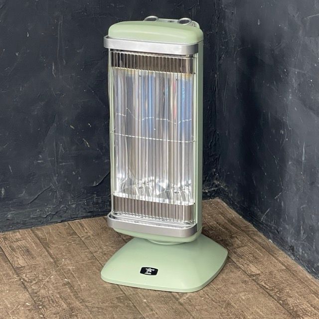 アラジン 遠赤グラファイトヒーター AEH-2G10BJ 2022年製 - 電気