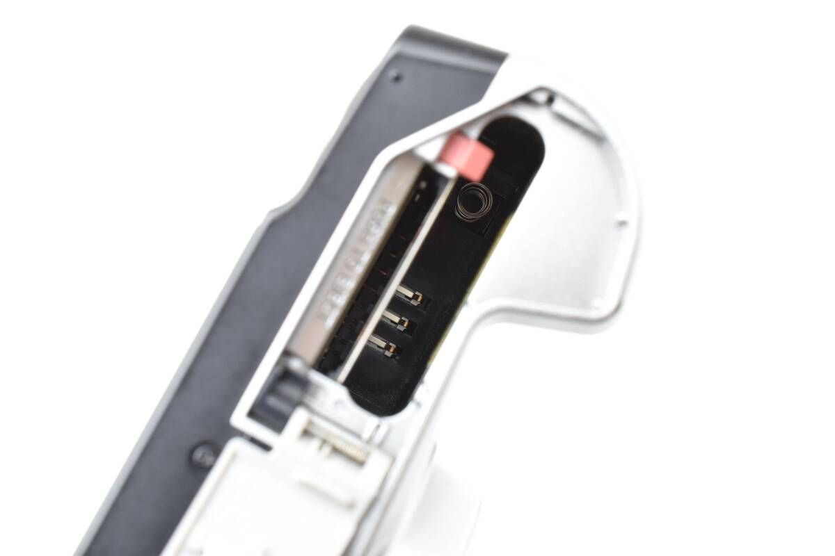 コンパクトデジタルカメラ