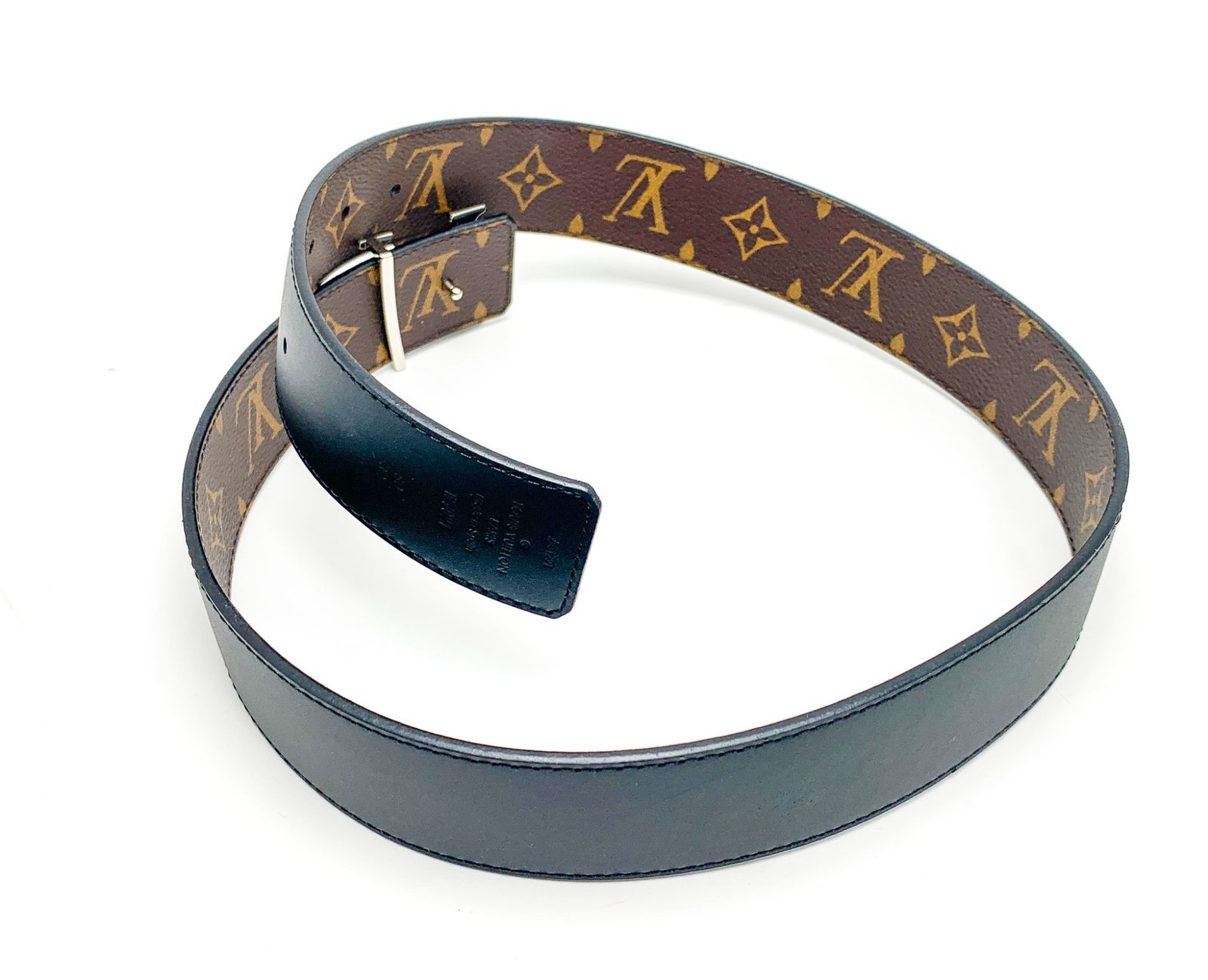 LOUIS VUITTON ルイヴィトン ベルト・LV イニシャル 40MM “モノグラム