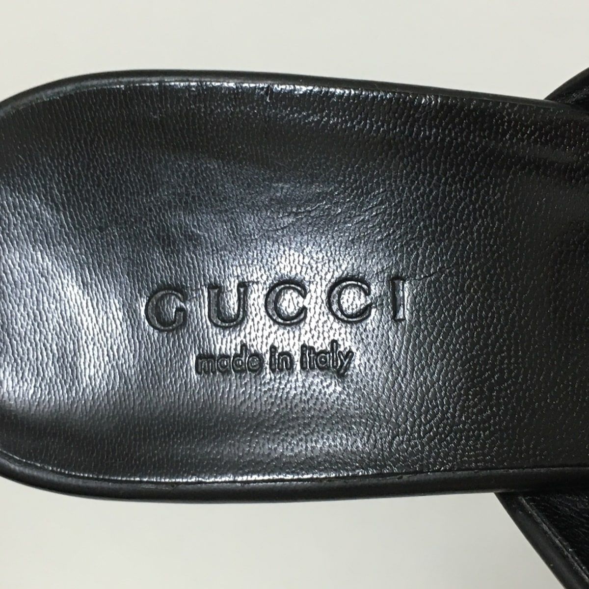 GUCCI(グッチ) ミュール 36C レディース - 199267 黒×ピンク エナメル（レザー） - メルカリ