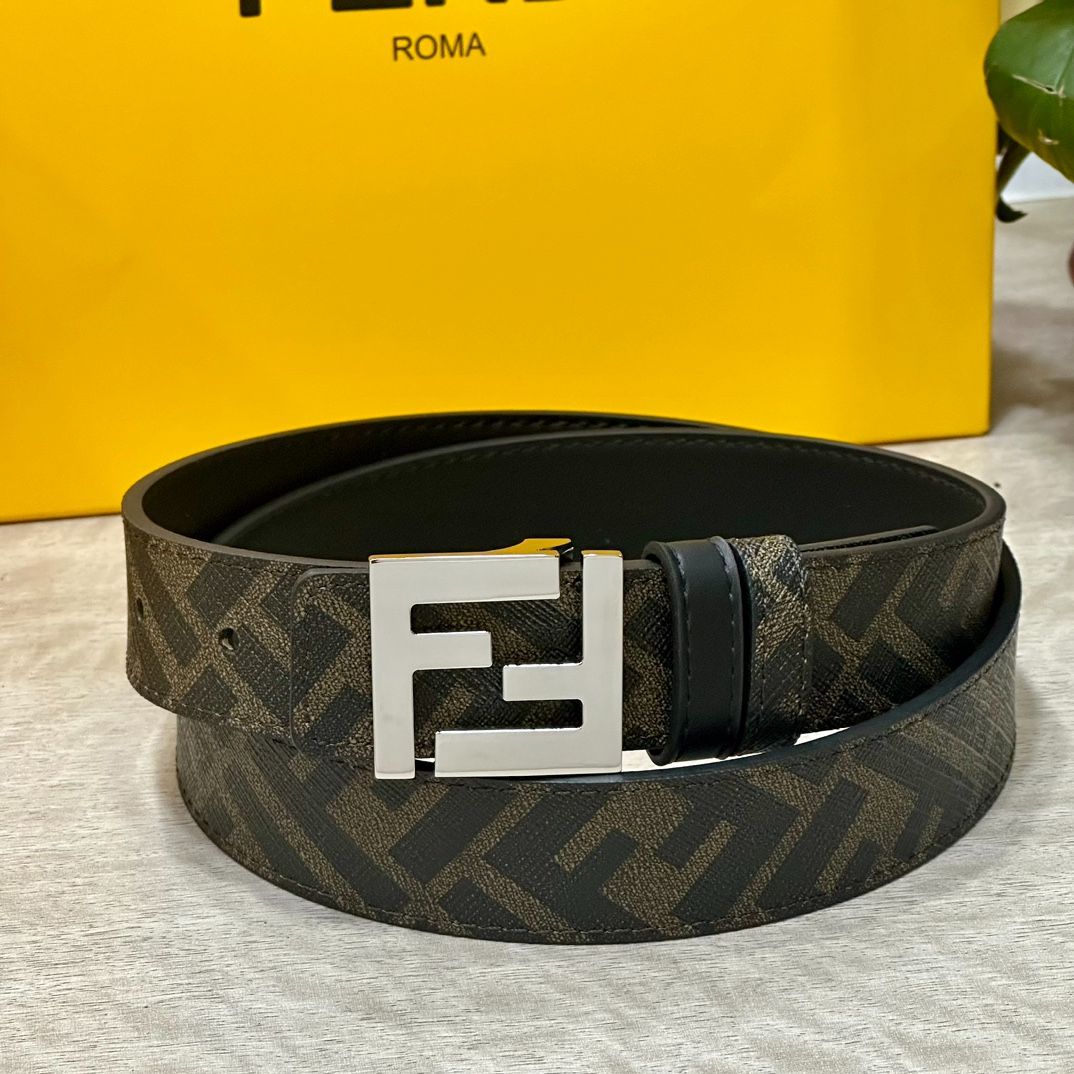 FENDI フェンディ FFロゴベルト シルバー