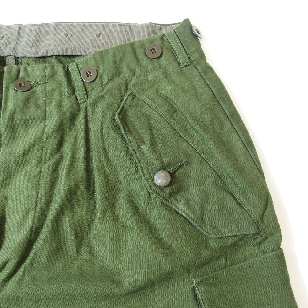 70’s スウェーデン軍 カーゴパンツ ベルト付き ユーロ ミリタリー C48 70's スウェーデン軍 カーゴパンツ ベルト付き ユーロ
