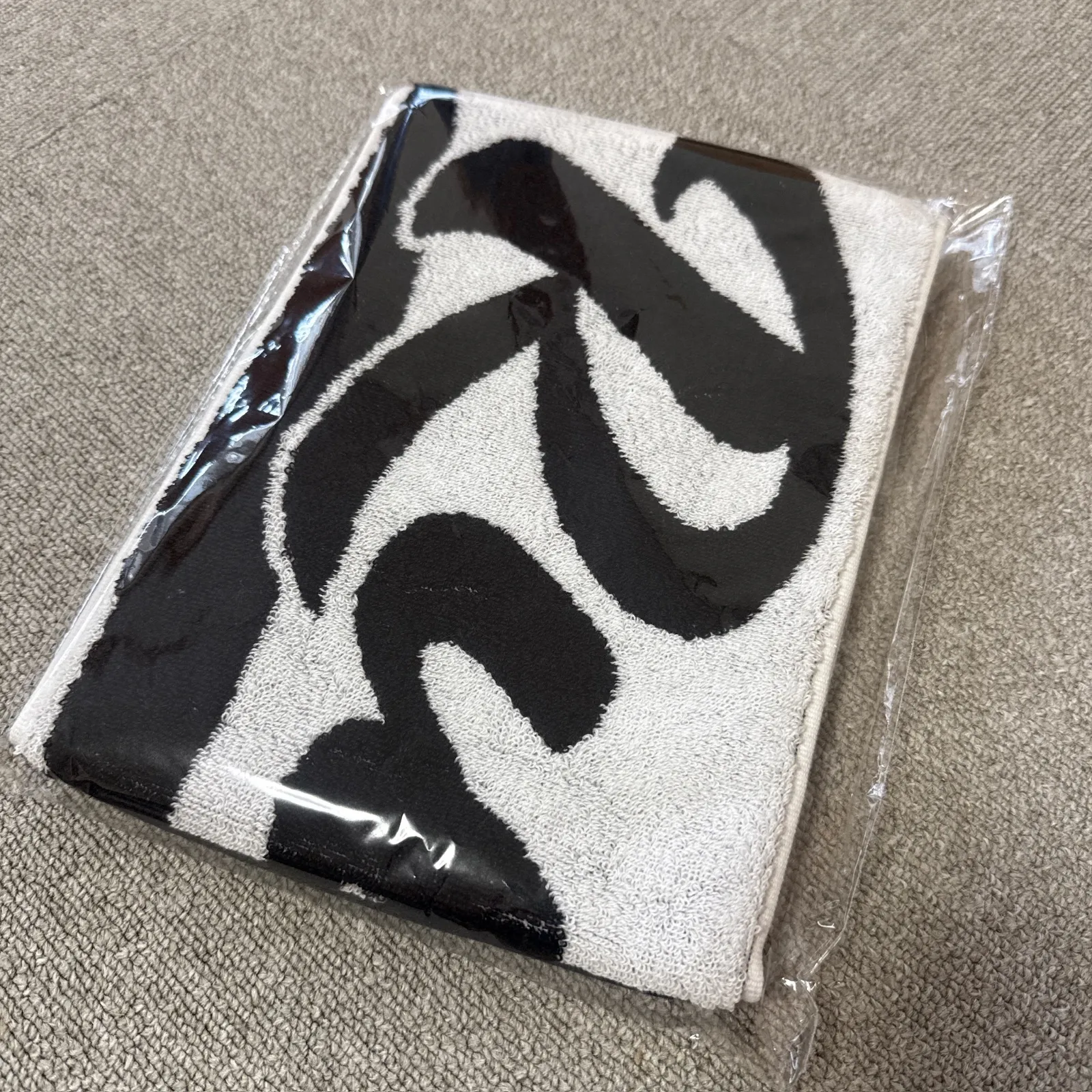 2025年最新】白岩瑠姫マフラータオルの人気アイテム - メルカリ